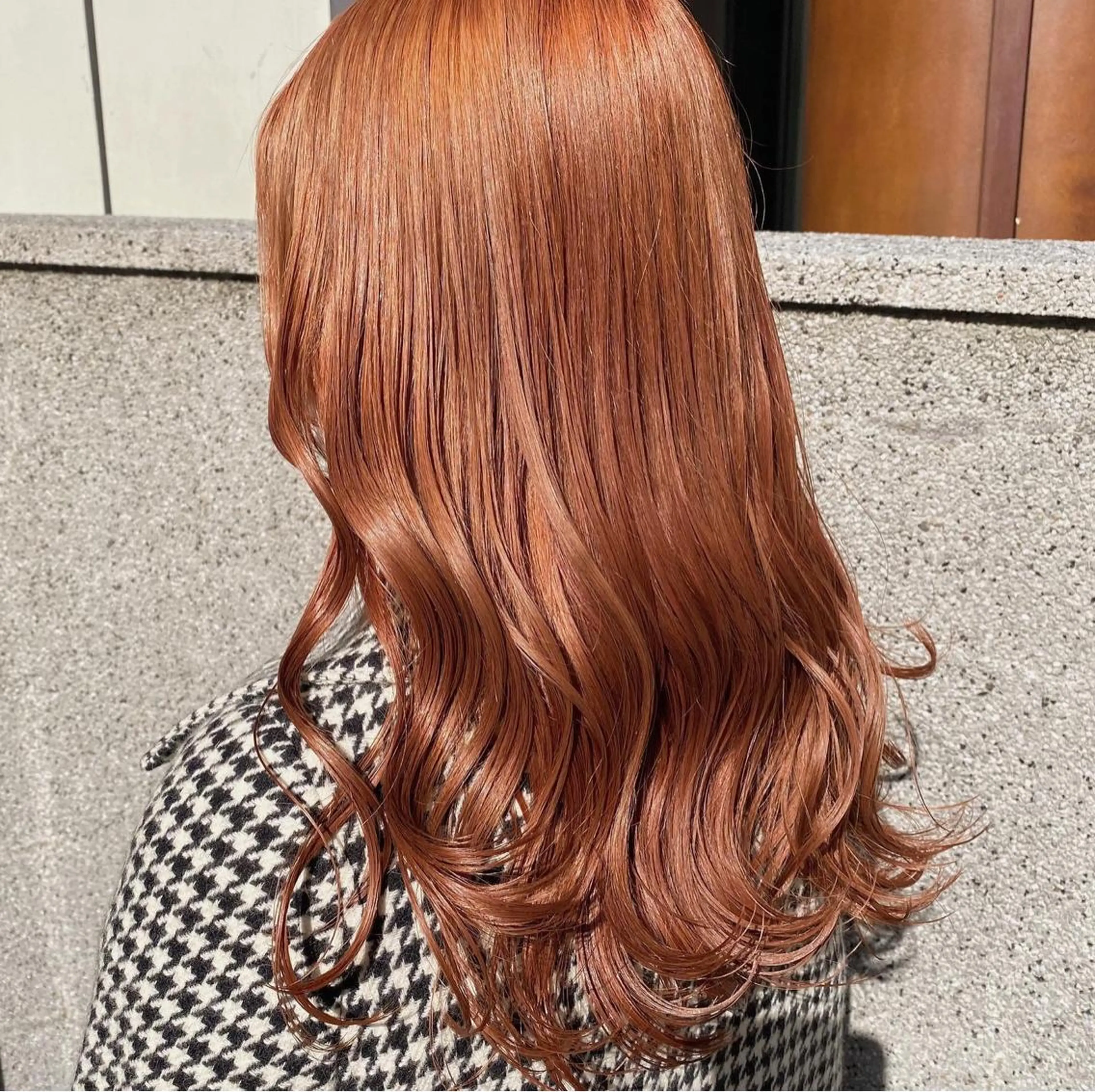 ロング カラー ベージュカラー オレンジ オレンジベージュ 𝑺𝒂𝒌𝒊 🩶マンツーマン施術のヘアスタイル