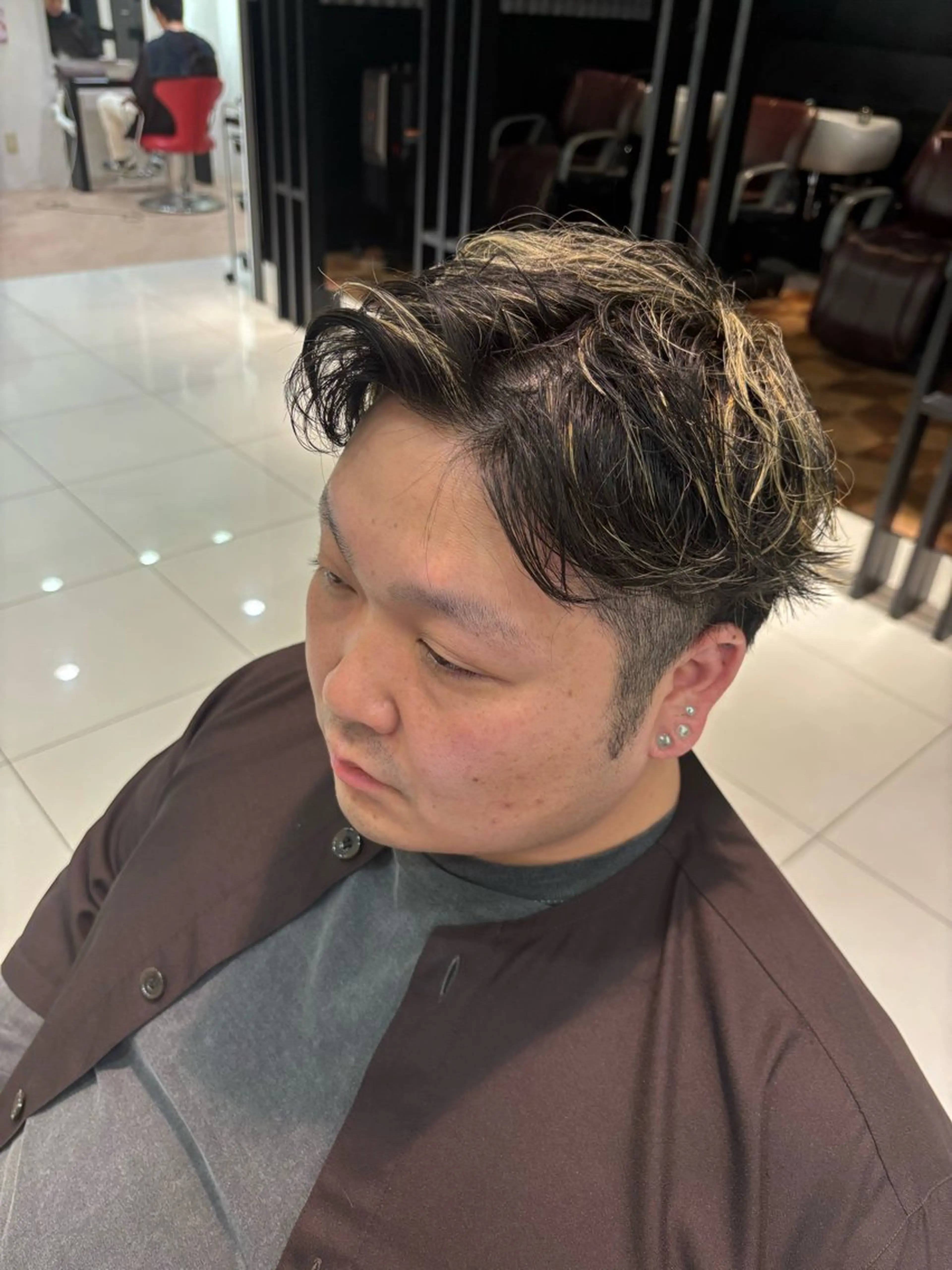 カラー メッシュ ヘアカラー EARTH 🐢 鈴木優大 🐢のヘアスタイル