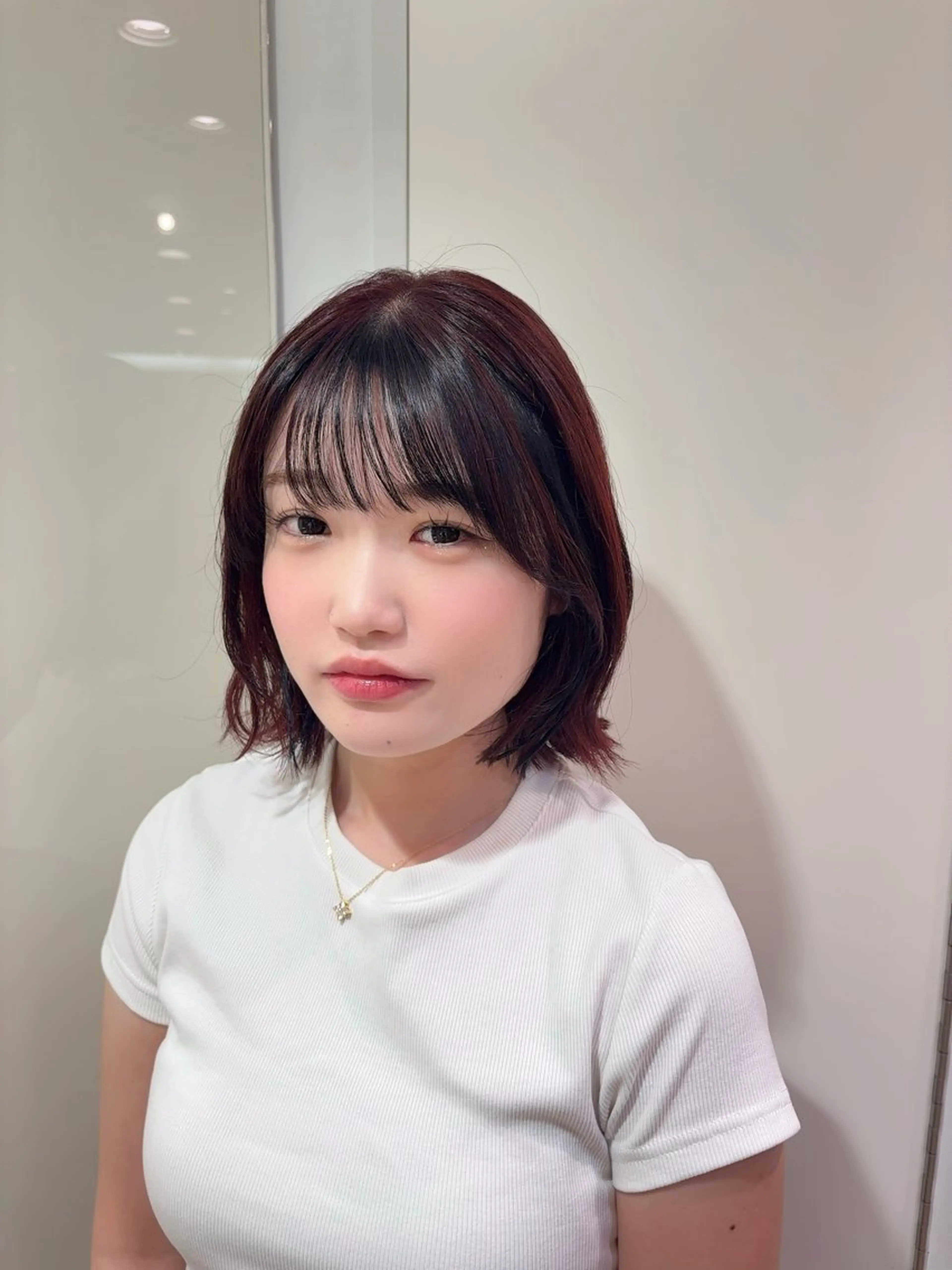 ショート カラー カット ヘアカラー OASIS AVEDA ザ・ペニンシュラ東京所属・透明感🌿縮毛矯正 🫧真生のヘアスタイル