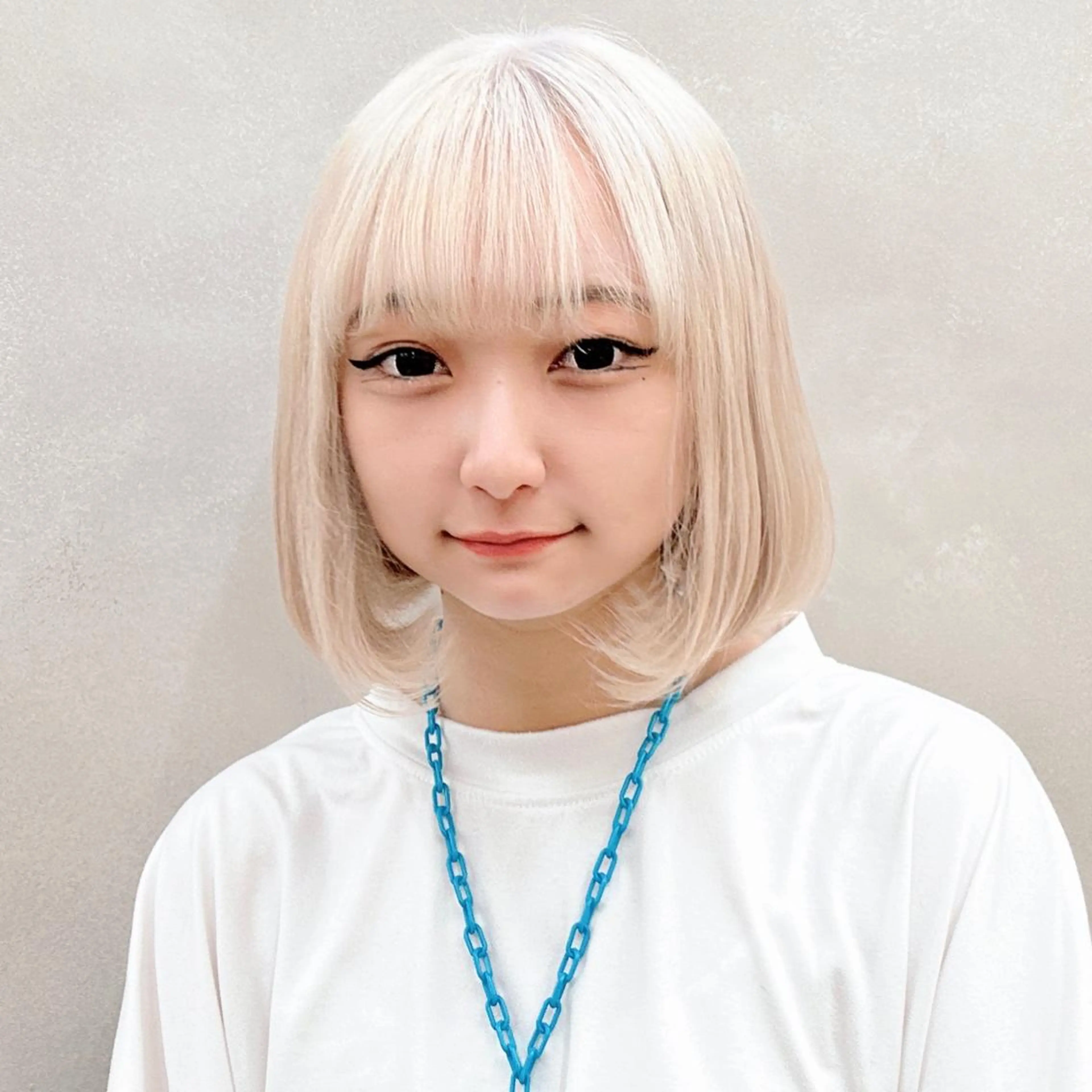 ショート カラー 髪質改善⌇﻿透明感 カラー⌇﻿川上葵のヘアスタイル