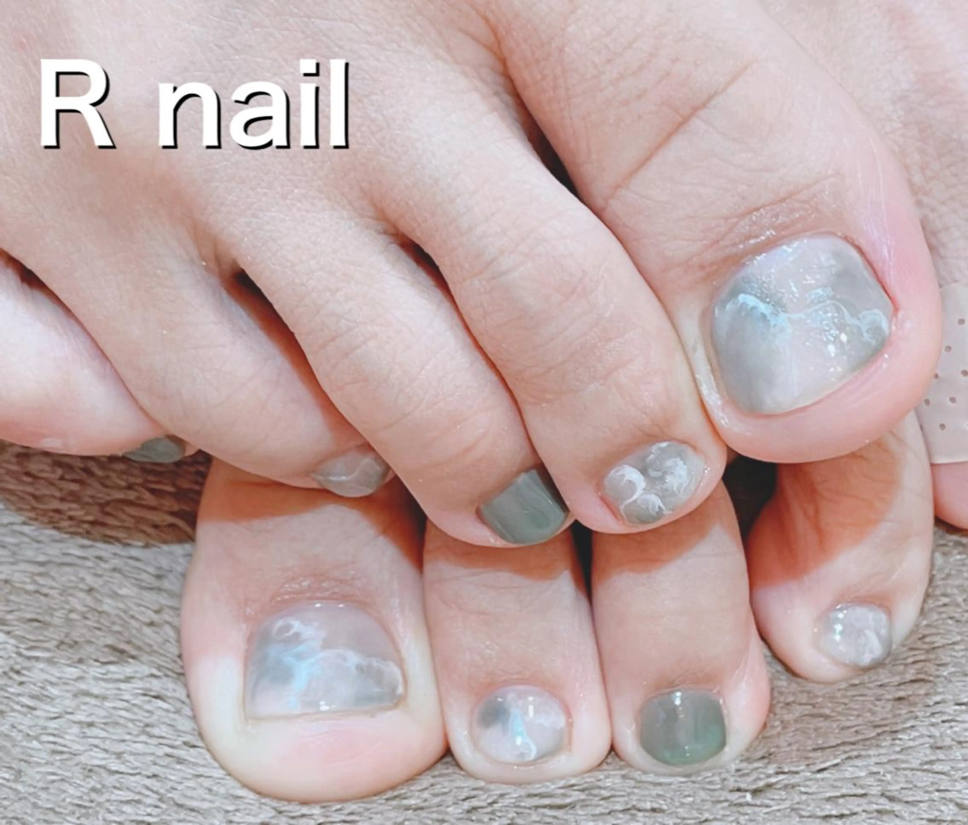 ネイル フットネイル SUN&MOON REOのネイルデザイン