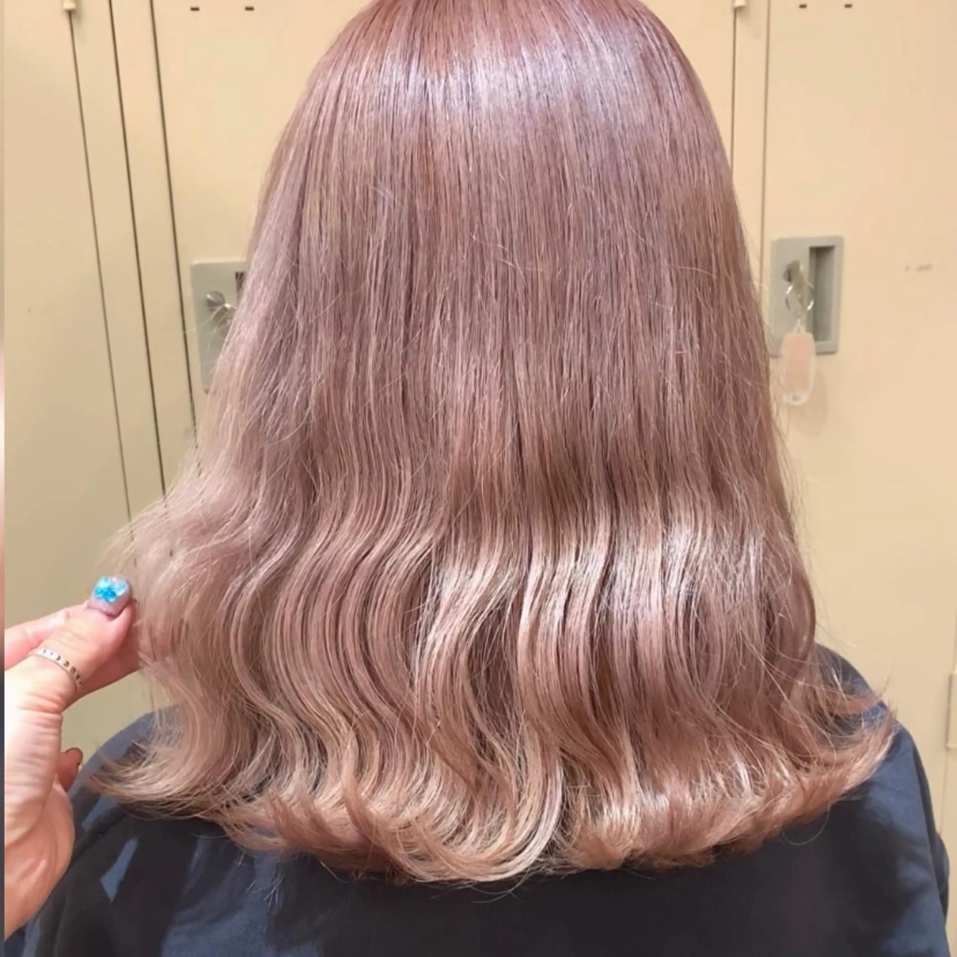 ミディアム カラー ヘアアレンジ 代表🎀 ふわモテ愛 され髪🩷yumiのヘアスタイル