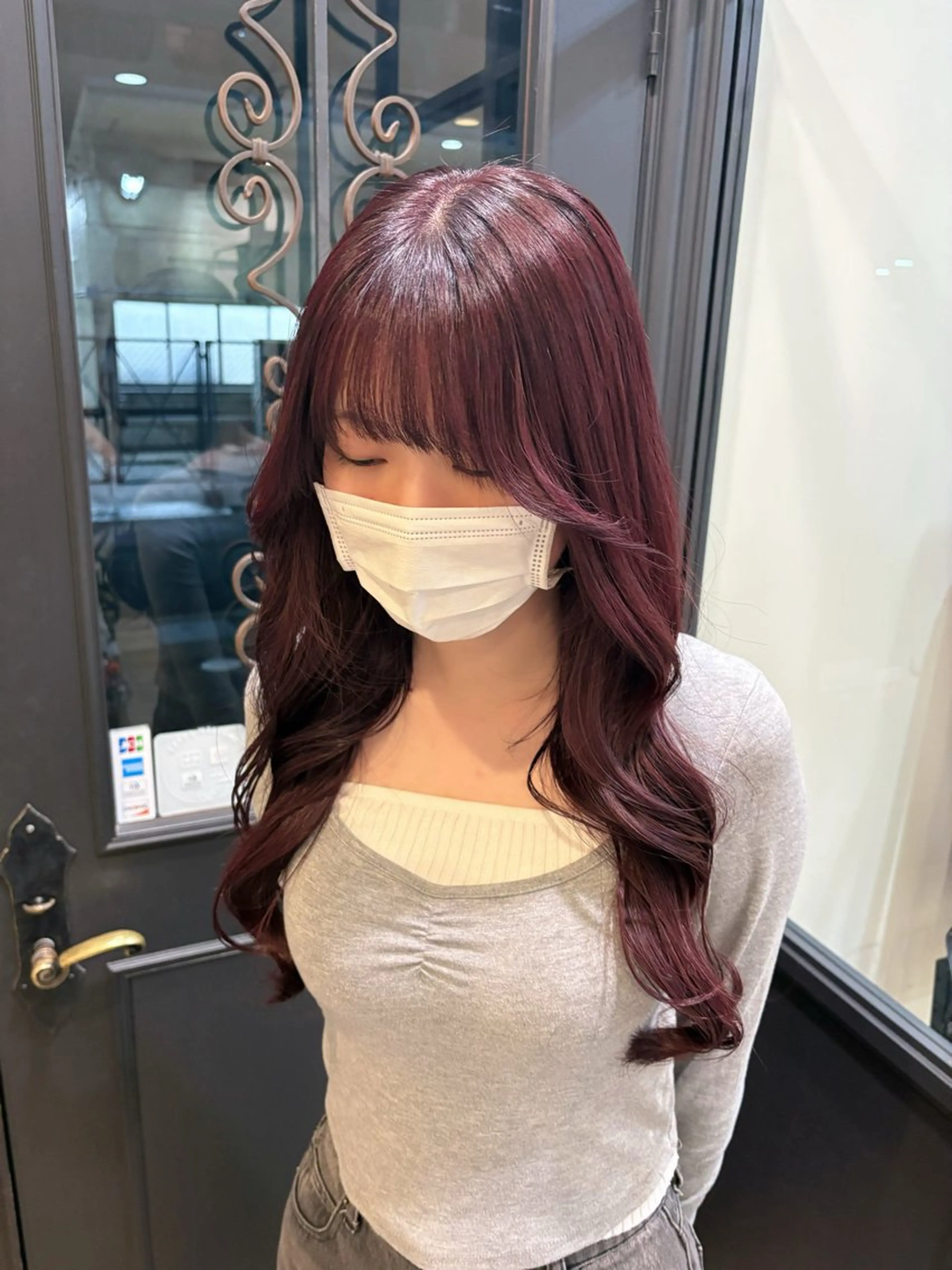 ロング カラー ヘアカラー しおり🍬 KOKORO🤍のヘアスタイル