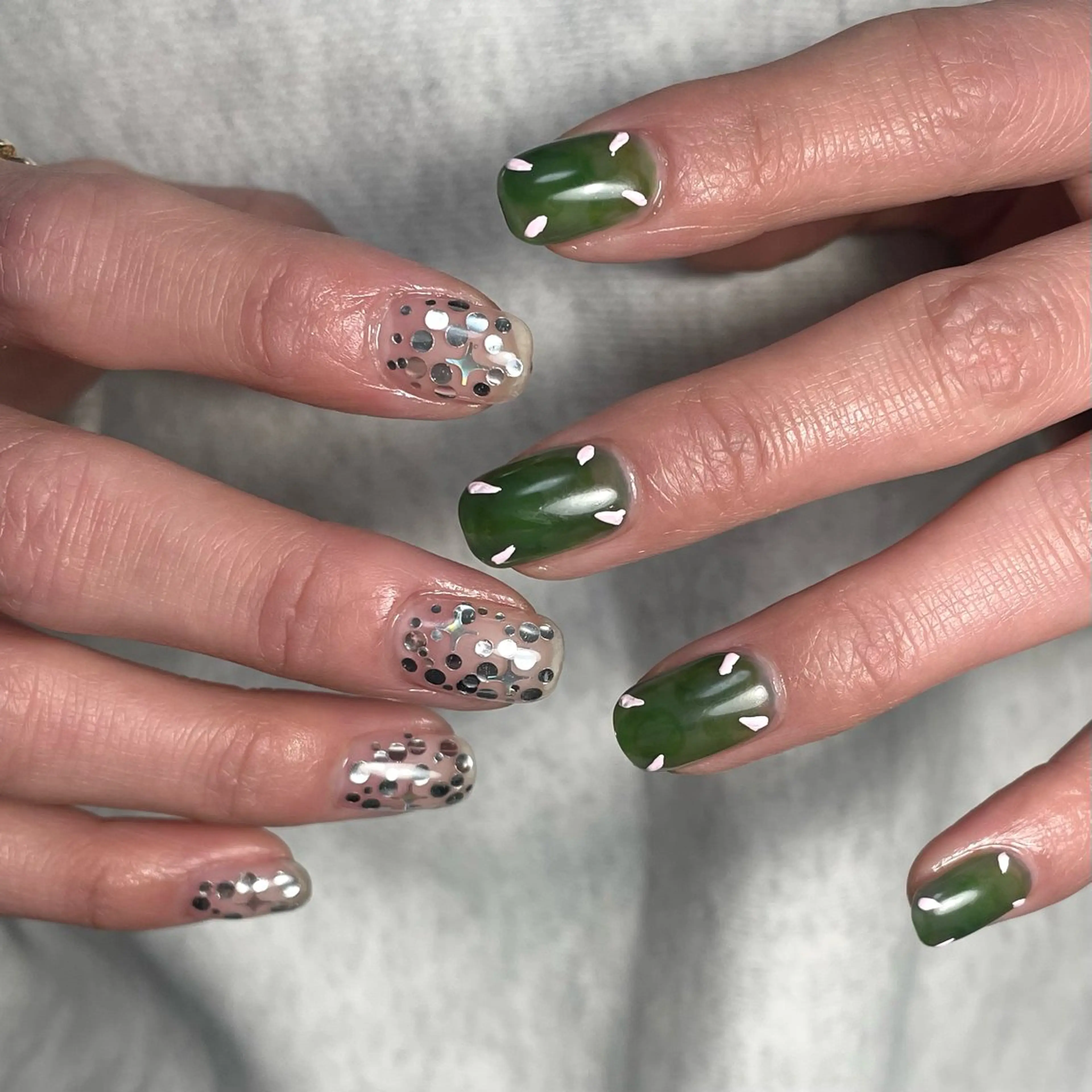 ネイル F. Lenaのネイルデザイン