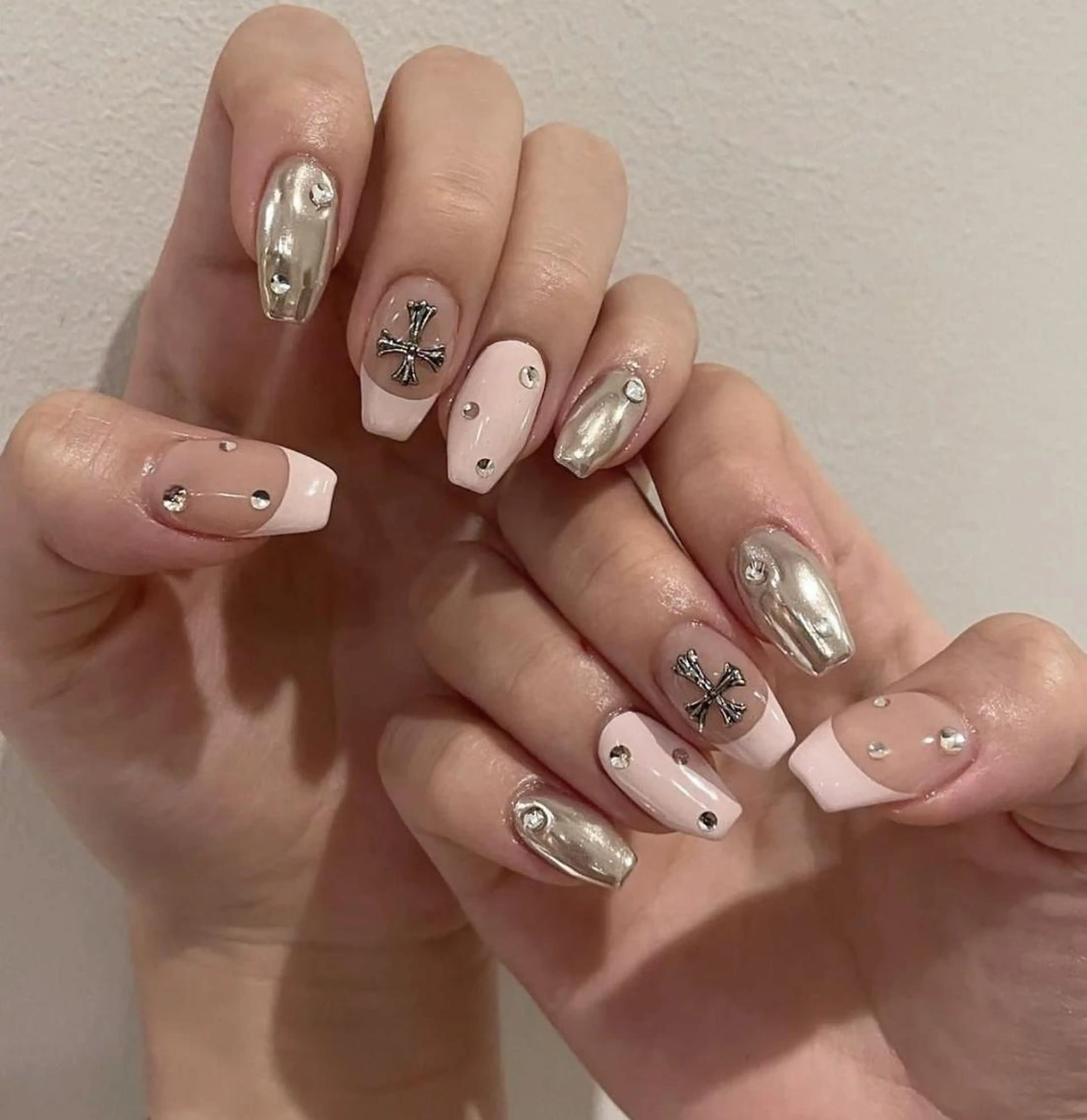 ネイル Queens ゲンのネイルデザイン