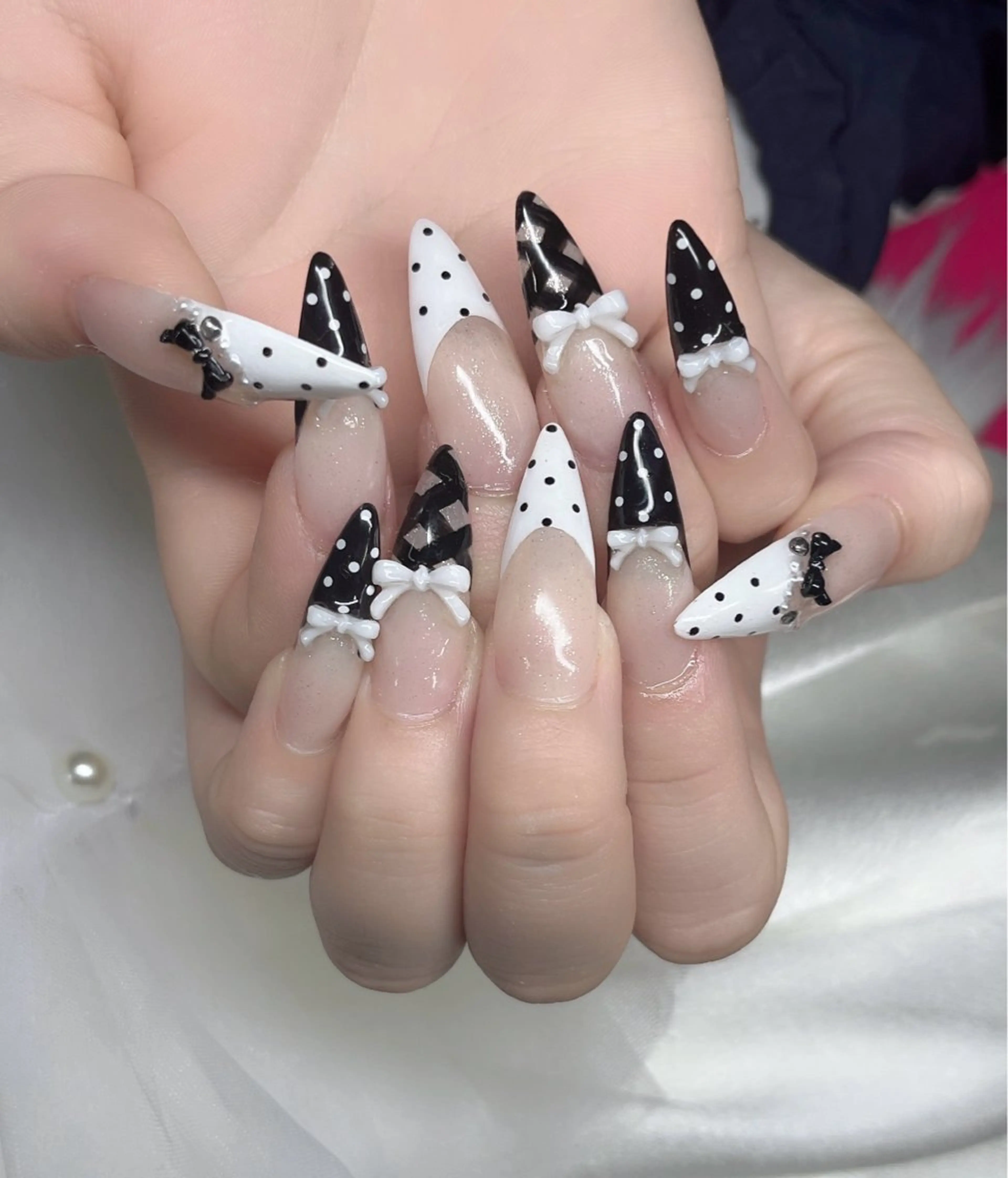 ネイル ハンドネイル YOLO NAILのネイルデザイン