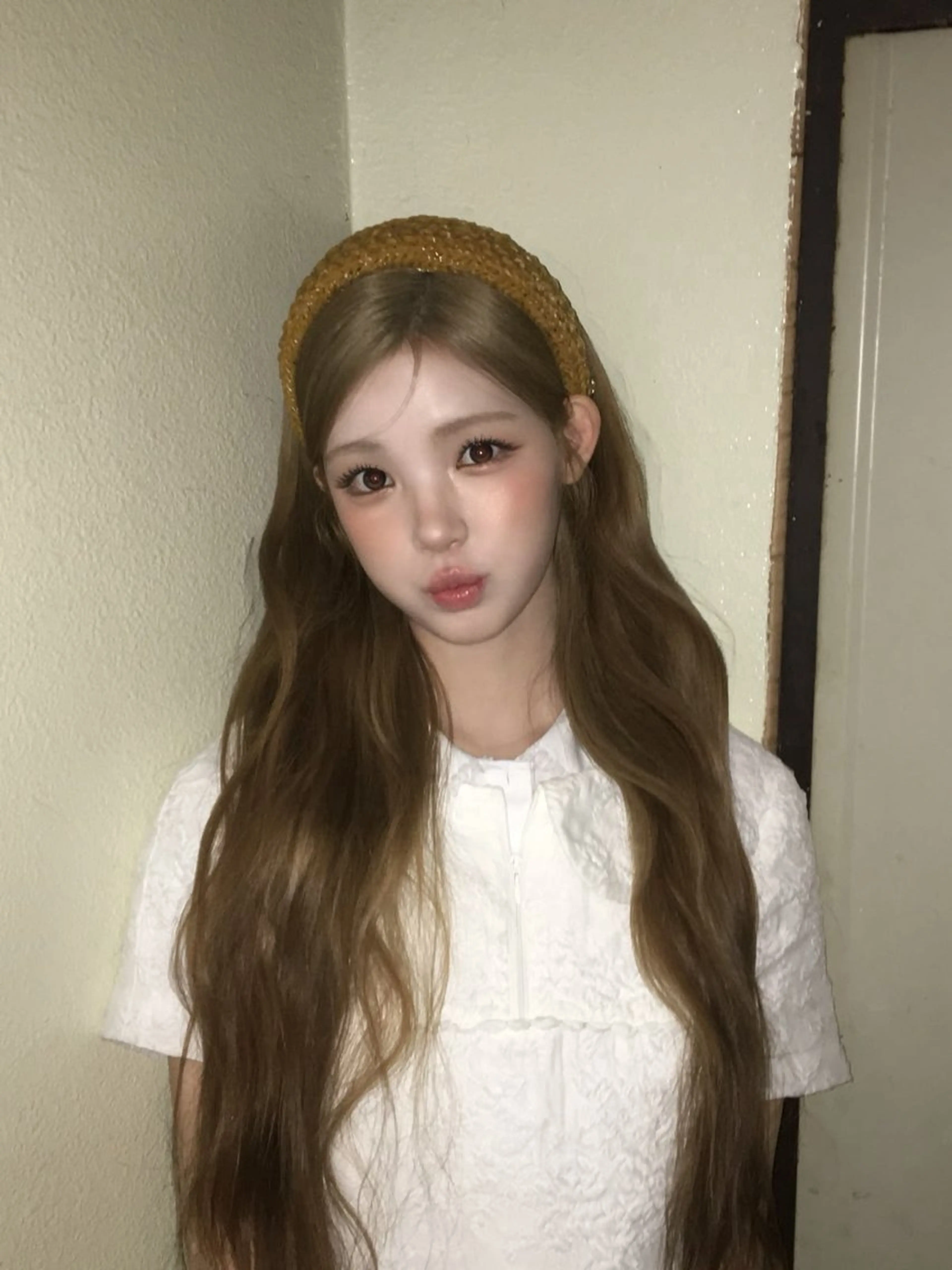 ロング カラー ベージュカラー ブリーチ ダブルカラー ヘーゼル ブリーチなしカラー カット ヘアカラー トリートメント 今っぽレイヤーカット グレージュ/リョウヤのヘアスタイル