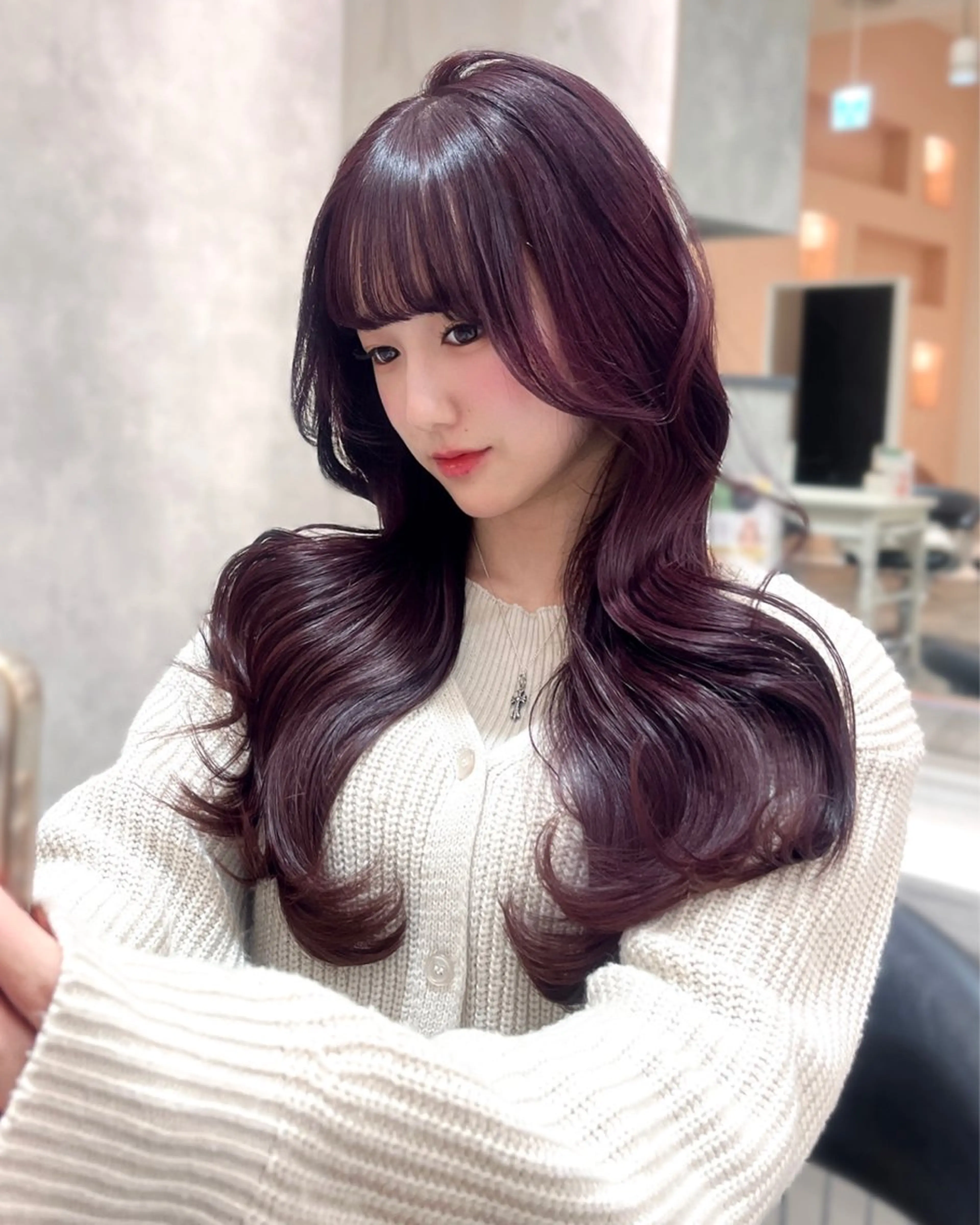 ロング パープルカラー カット ヘアカラー トレンド韓国モテヘア Natsuki🌛のヘアスタイル