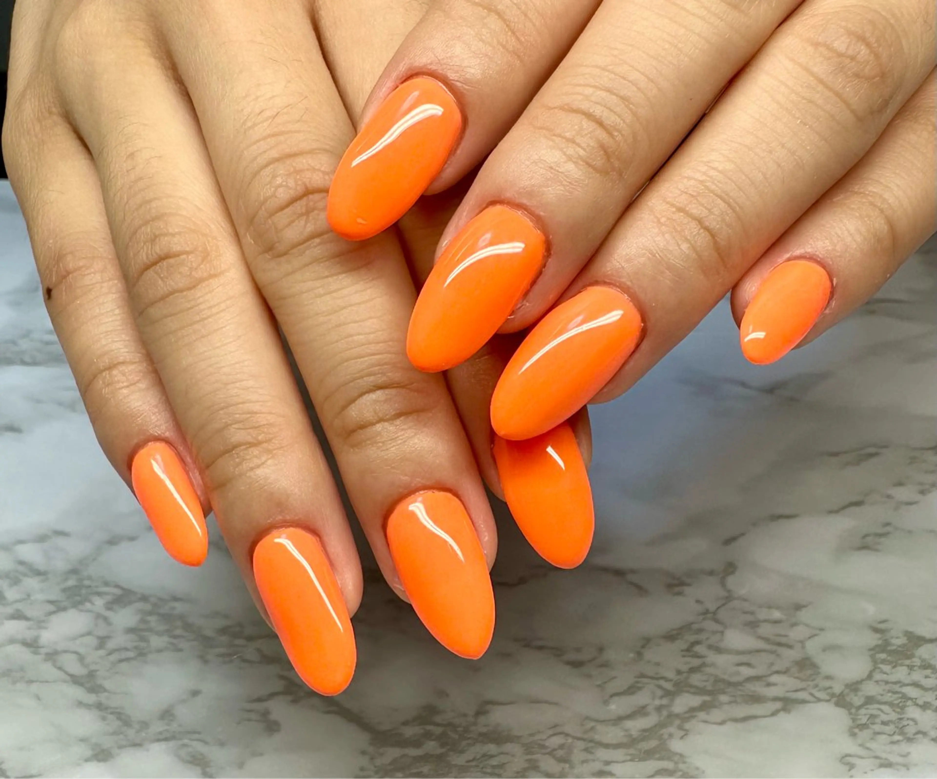 ネイル オーロラネイル フレンチネイル ミラーネイル ワンカラーネイル 夏ネイル M.N_ nailのネイルデザイン