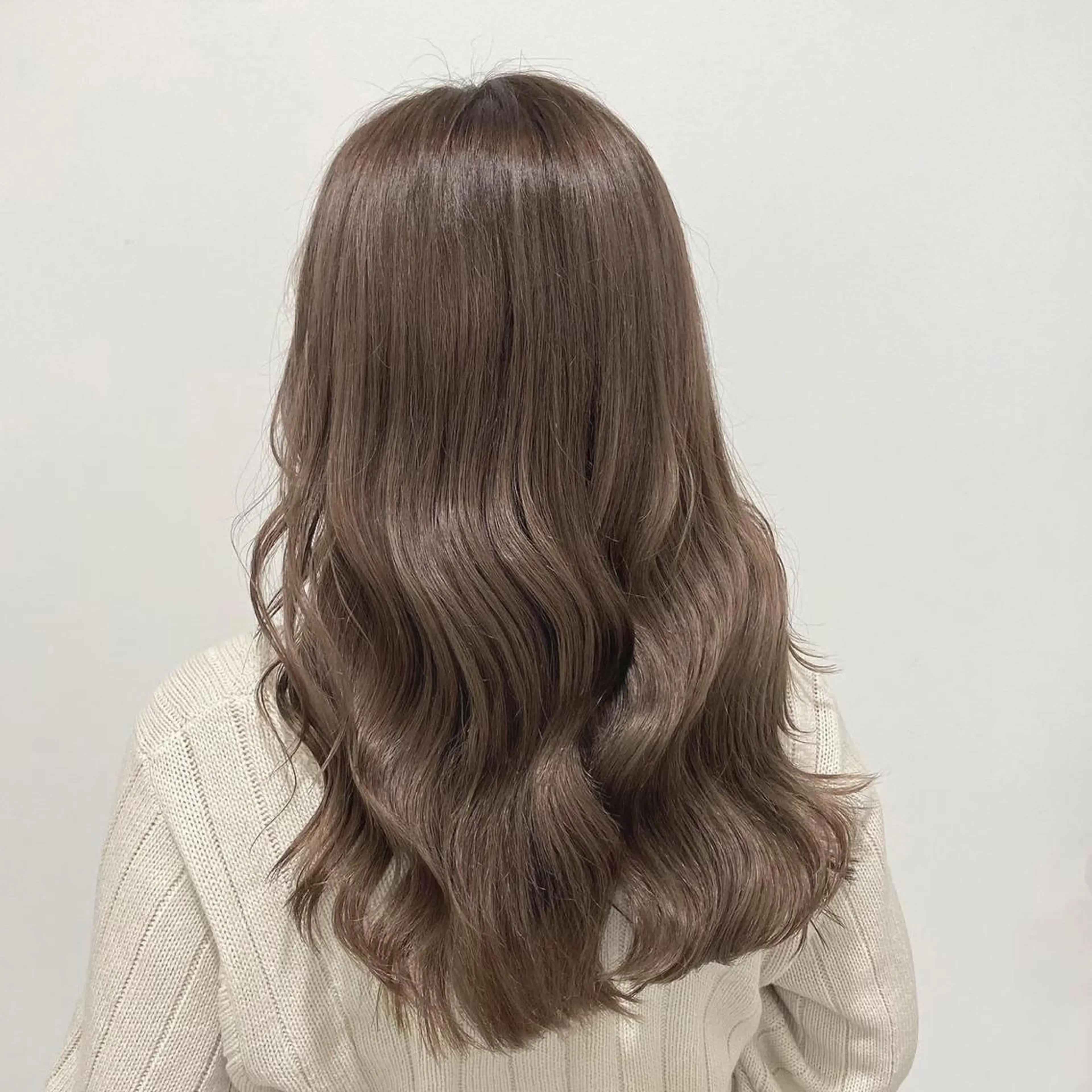 セミロング カラー パーマ ヘアアレンジ メンズ キッズ ネイル マツエク・マツパ アイブロウ 💖横浜ブリーチなし 💖MIHOのヘアスタイル