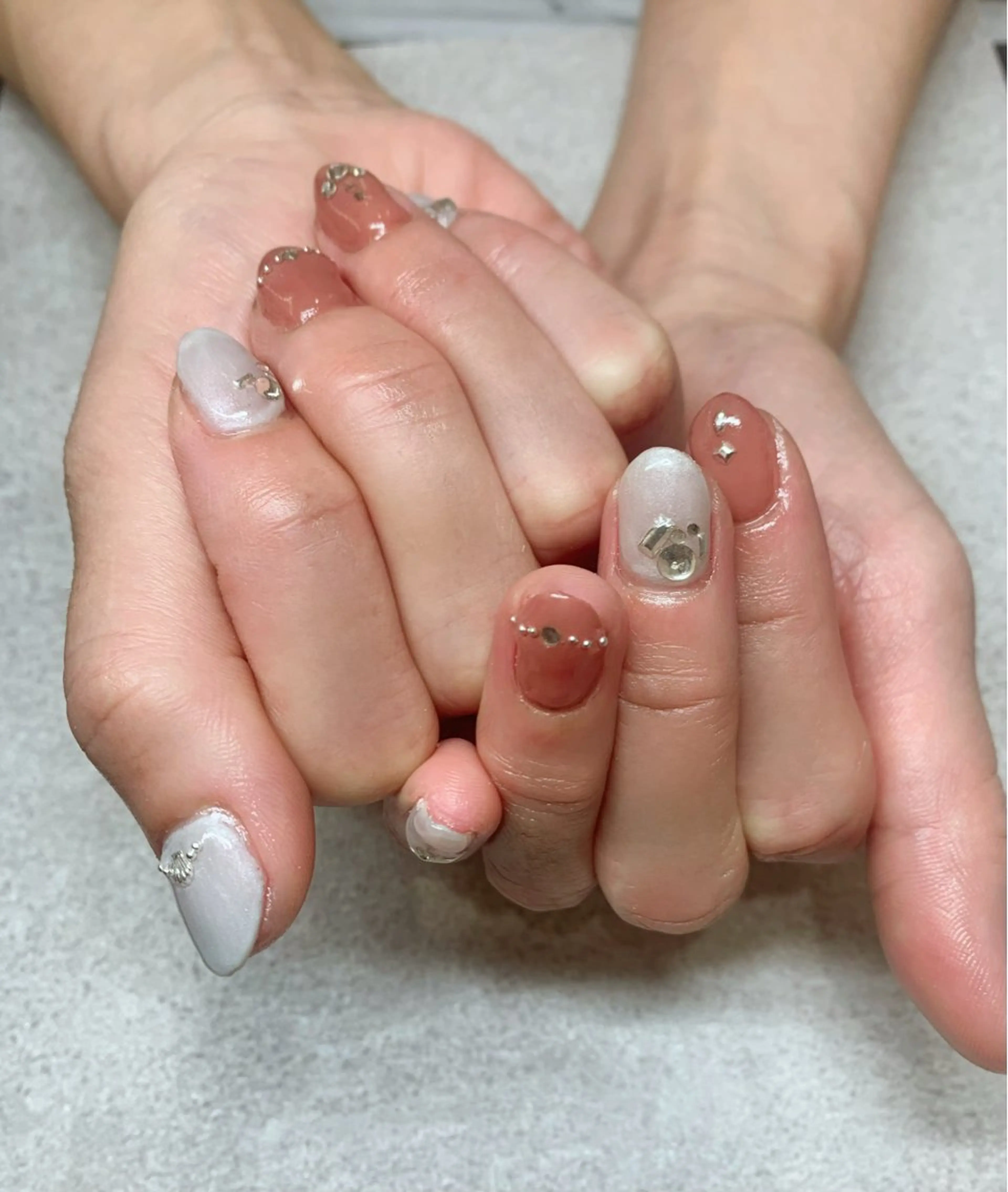 ネイル ハンドネイル 中川 沙里のヘアスタイル