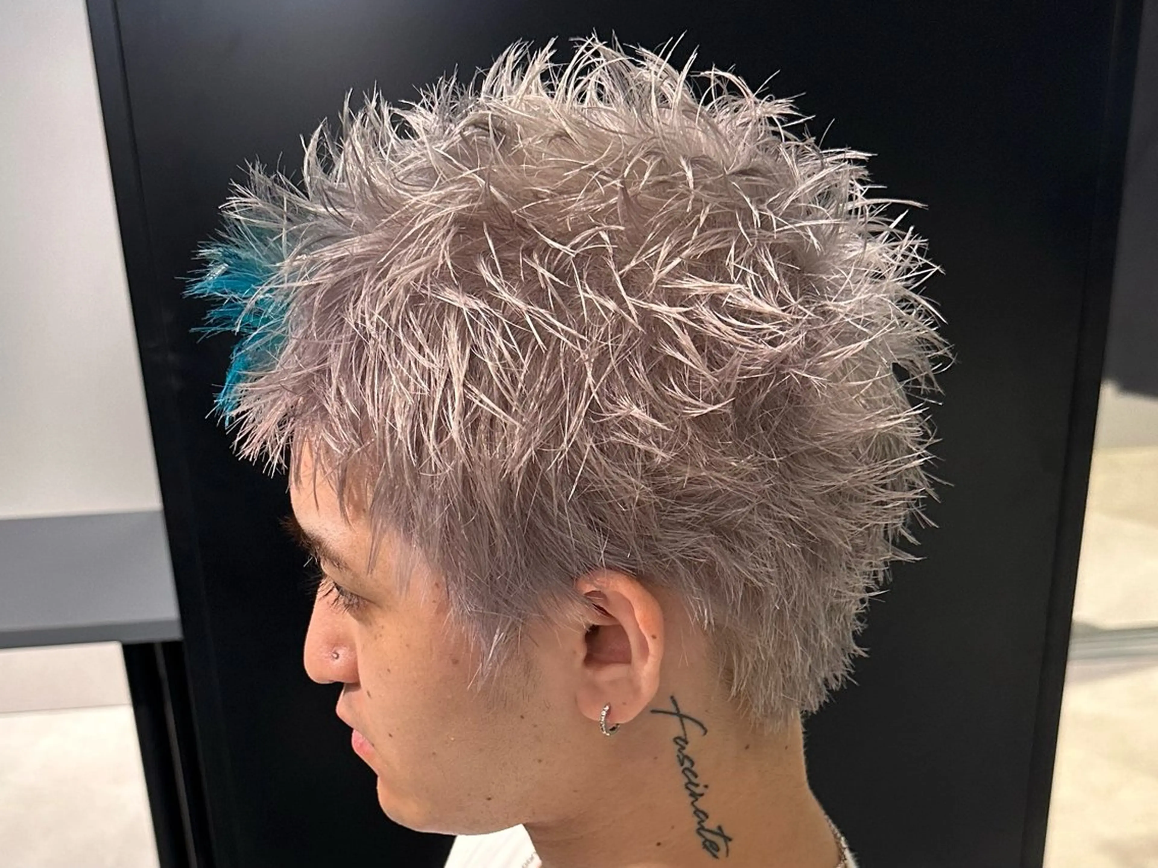 カラー メンズ カット ヘアカラー KAMINAO HIRYUのヘアスタイル