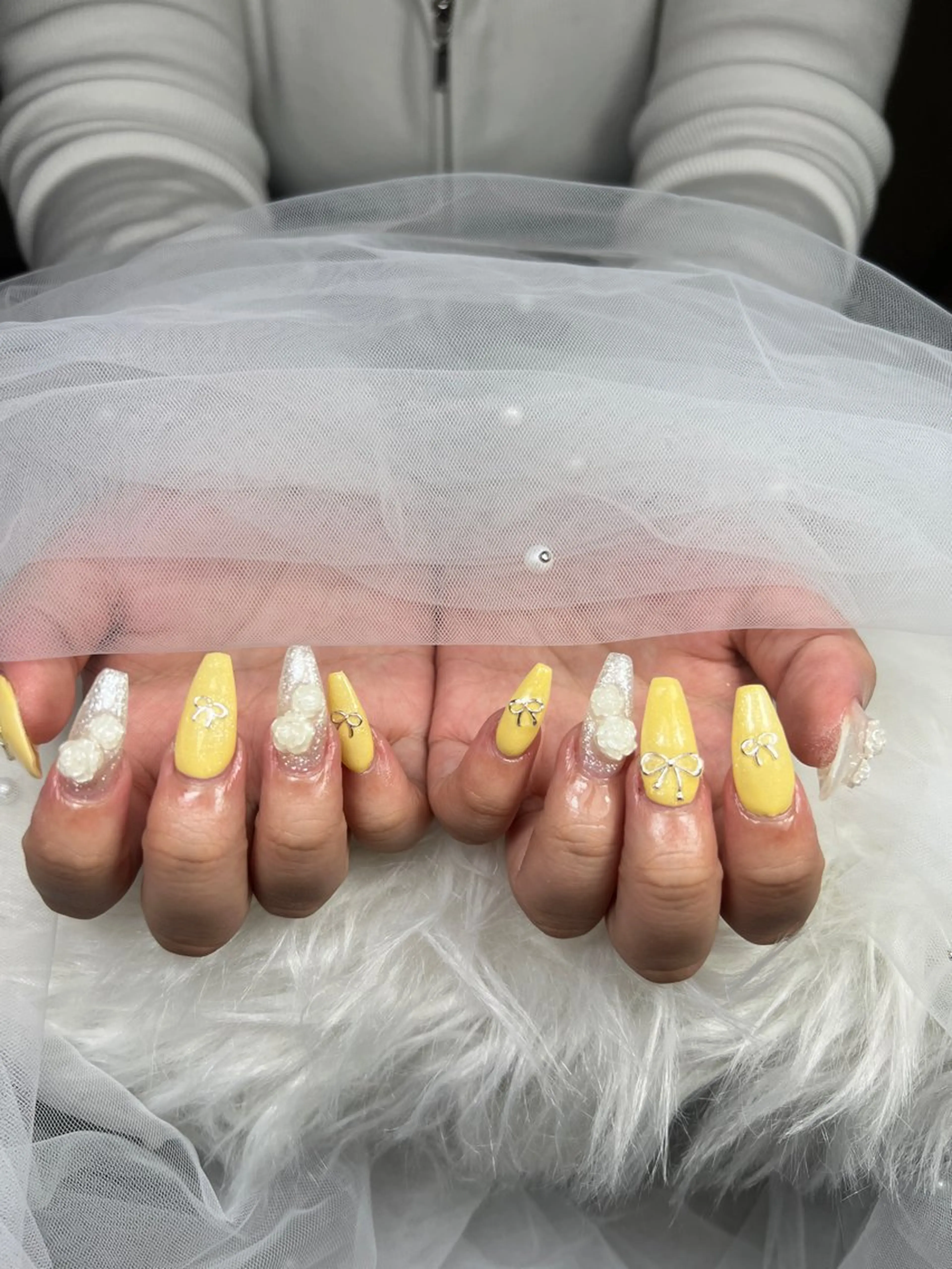 ネイル アートネイル オーロラネイル チークネイル 長さ出し フットネイル ハンドネイル ハンドケア Mio_ Noiranailのネイルデザイン