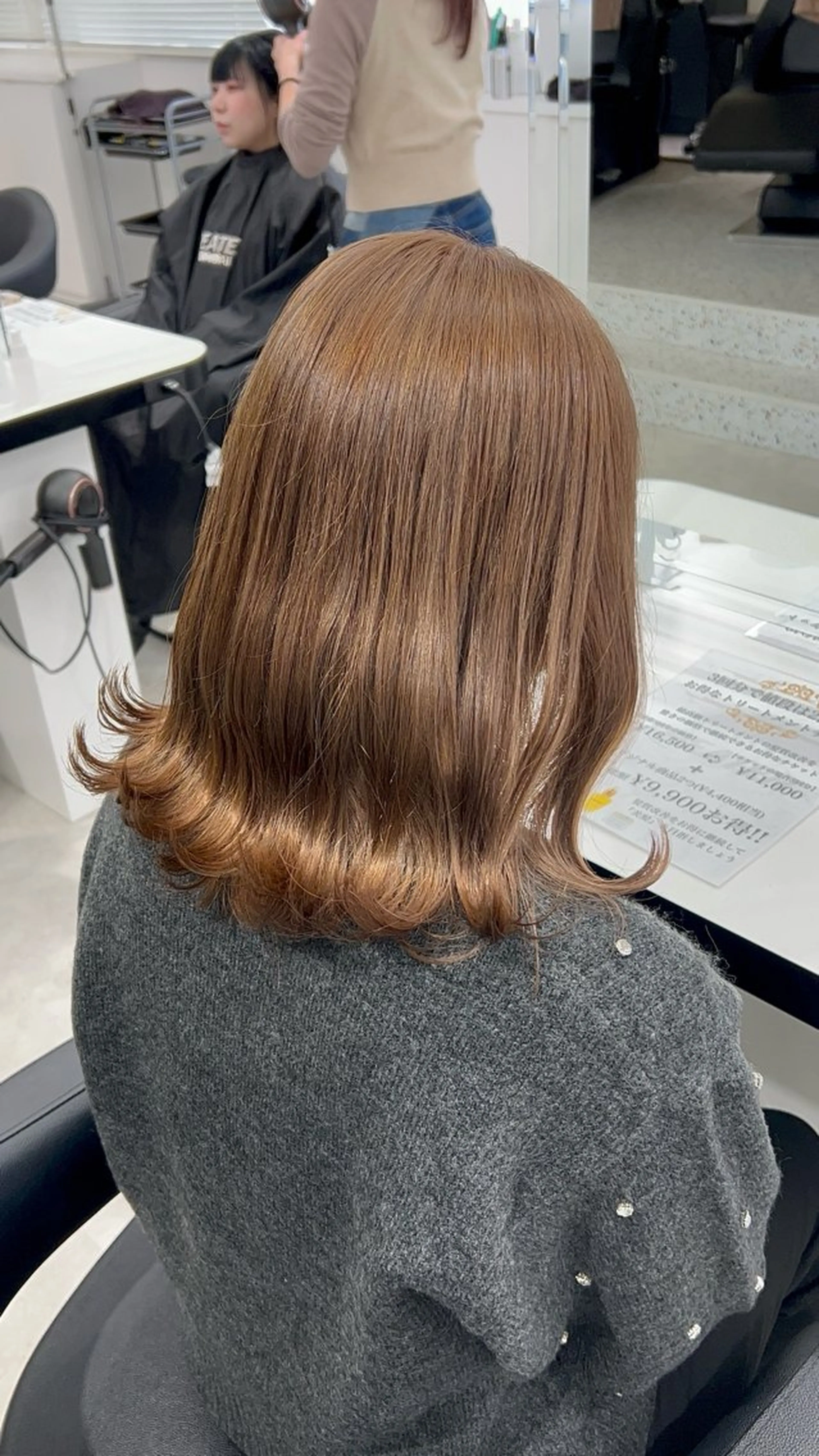 セミロング カラー 履歴修正屋さん／ ブロンド／ホワイトのヘアスタイル