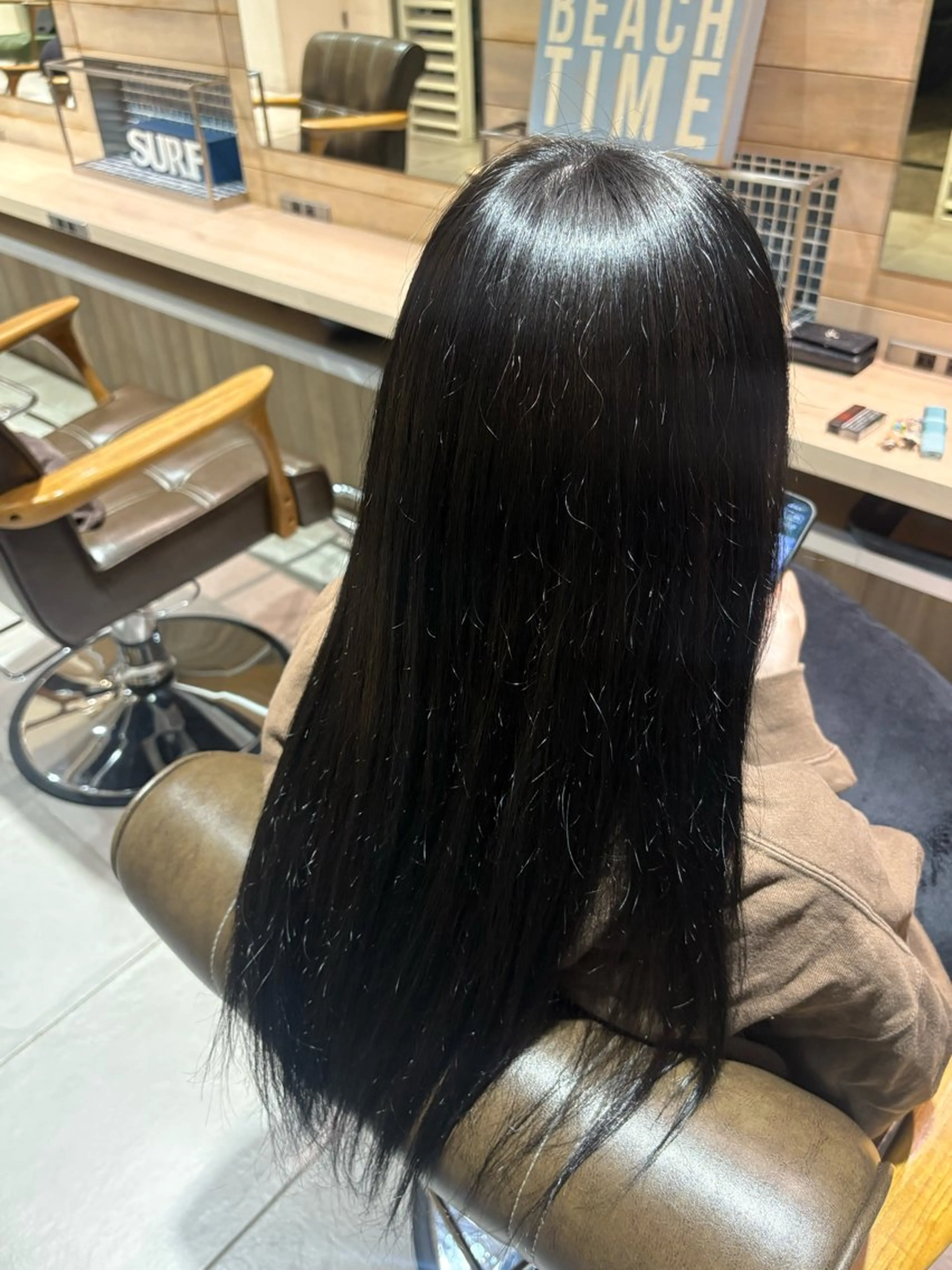 ロング 峯崎響乃 ツヤ髪透明感カラーのヘアスタイル