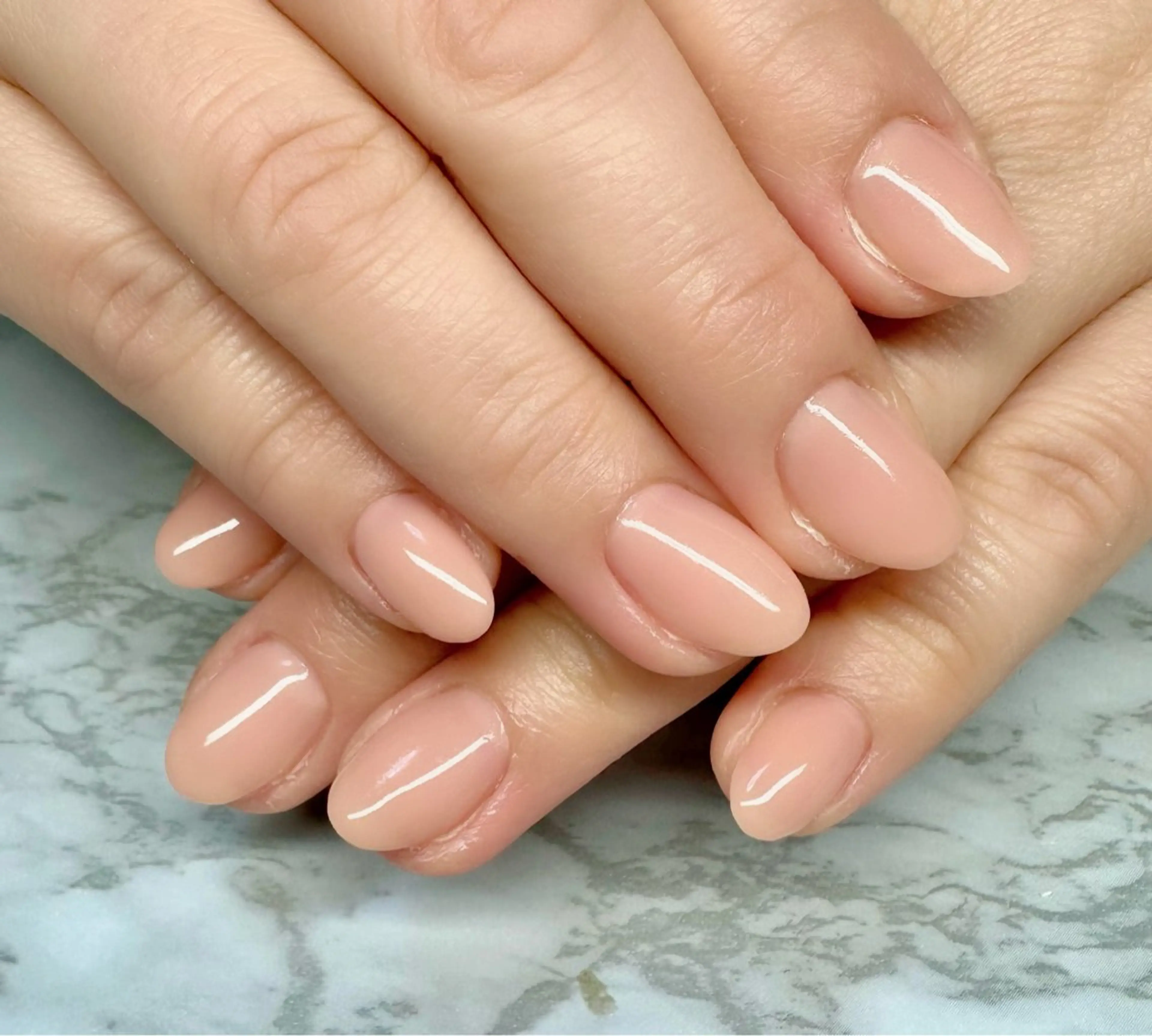 ネイル オーロラネイル ワンカラーネイル 冬ネイル クリスマス M.N_ nailのネイルデザイン