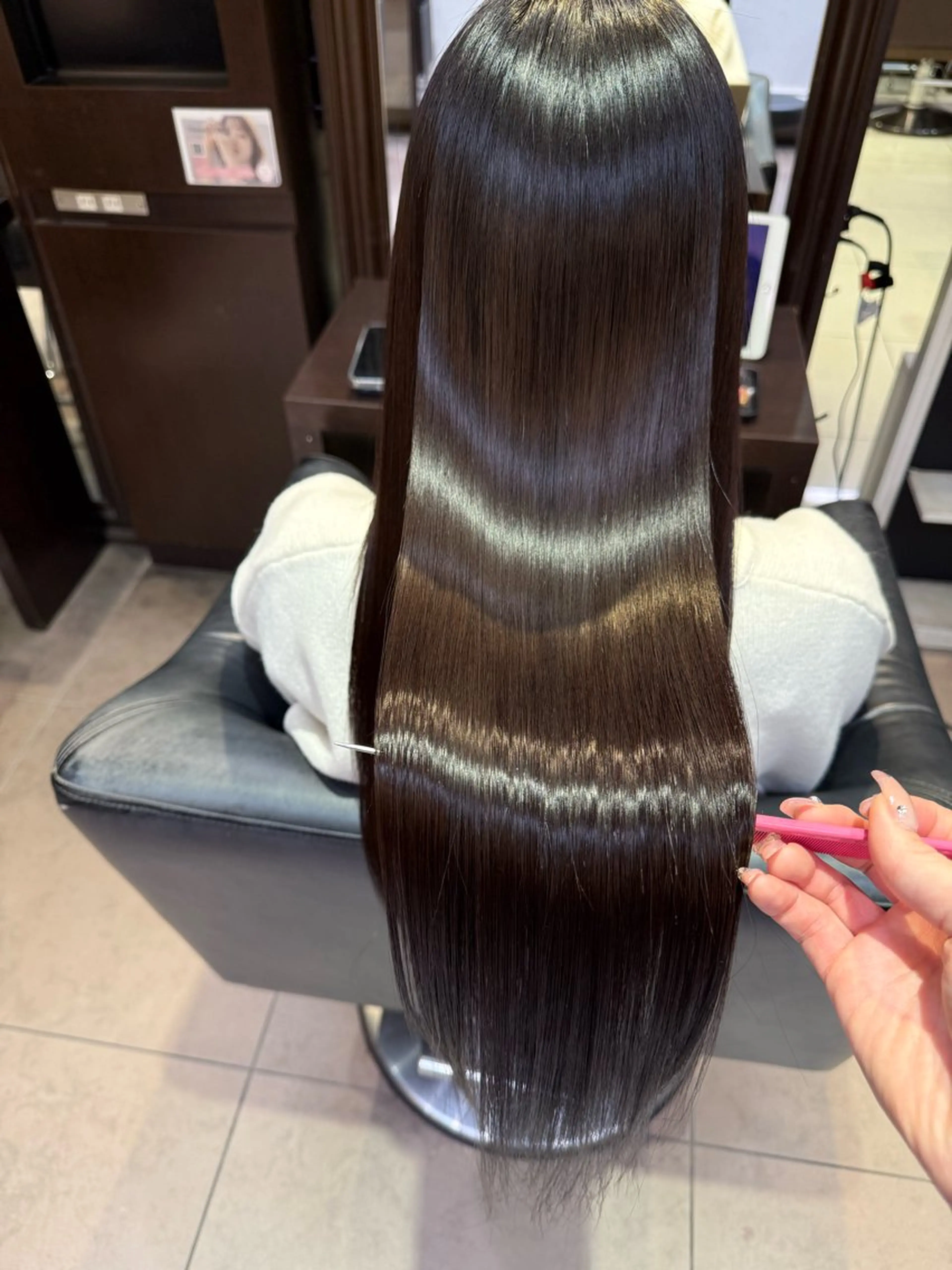 【最強美髪💎✨】髪質改善ioLuストレート+活性ケラチントリートメント+ReFa ファインバブルVEENA¥44000の写真