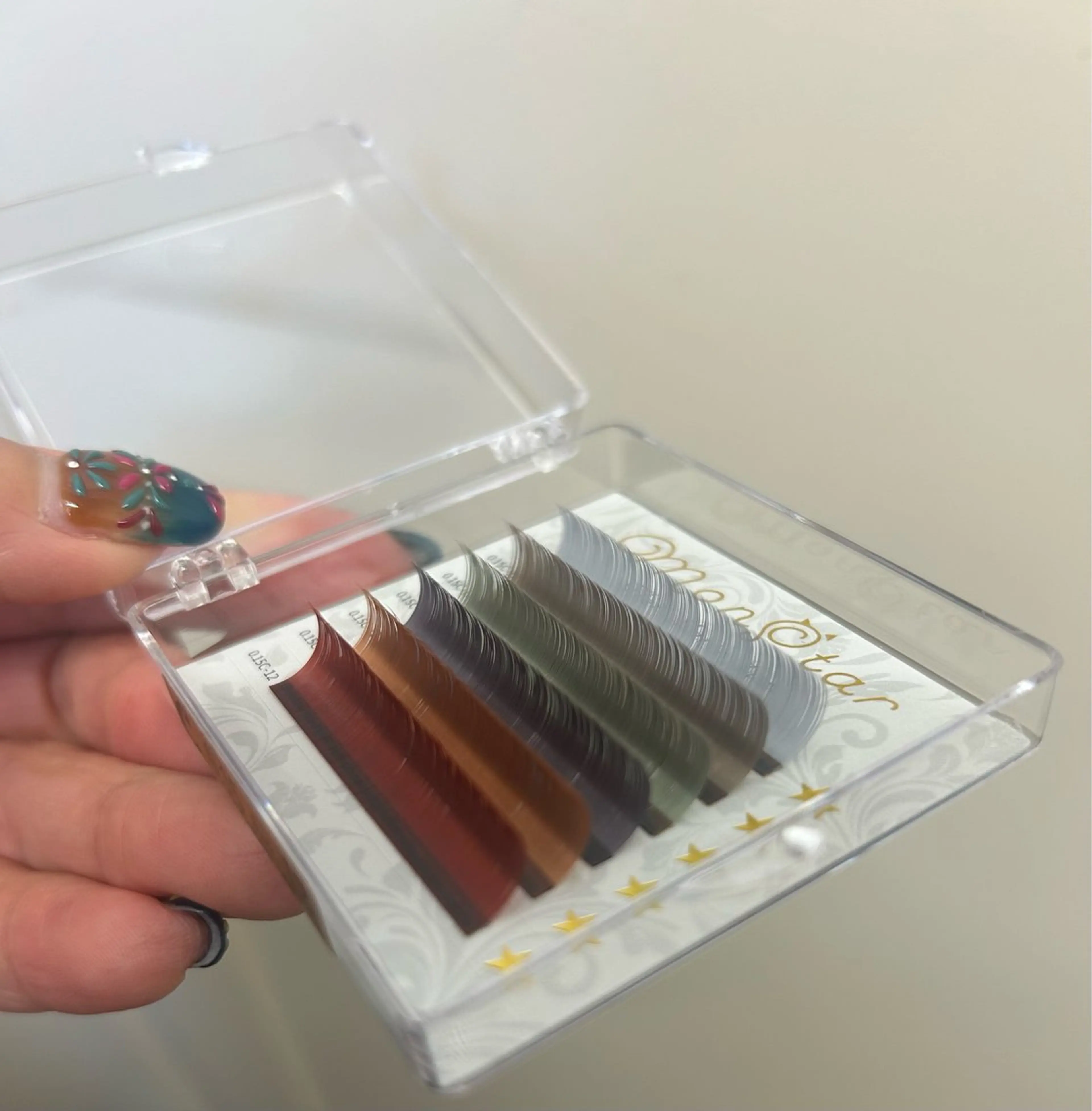 カラーエクステ120本￥6800→￥6000の写真