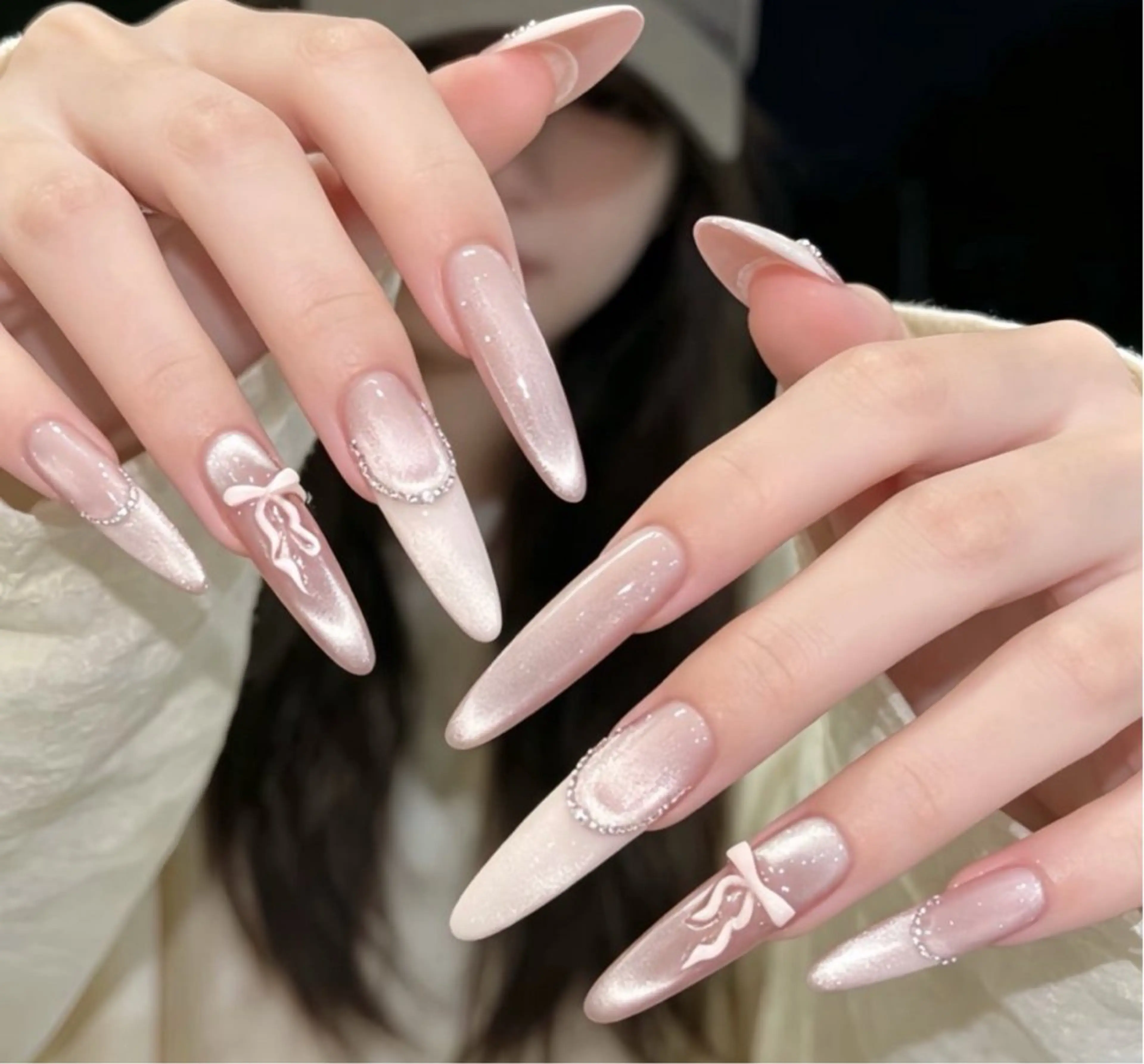 カラー グラデーションカラー ピンクカラー ハンドネイル AIN Nailのネイルデザイン