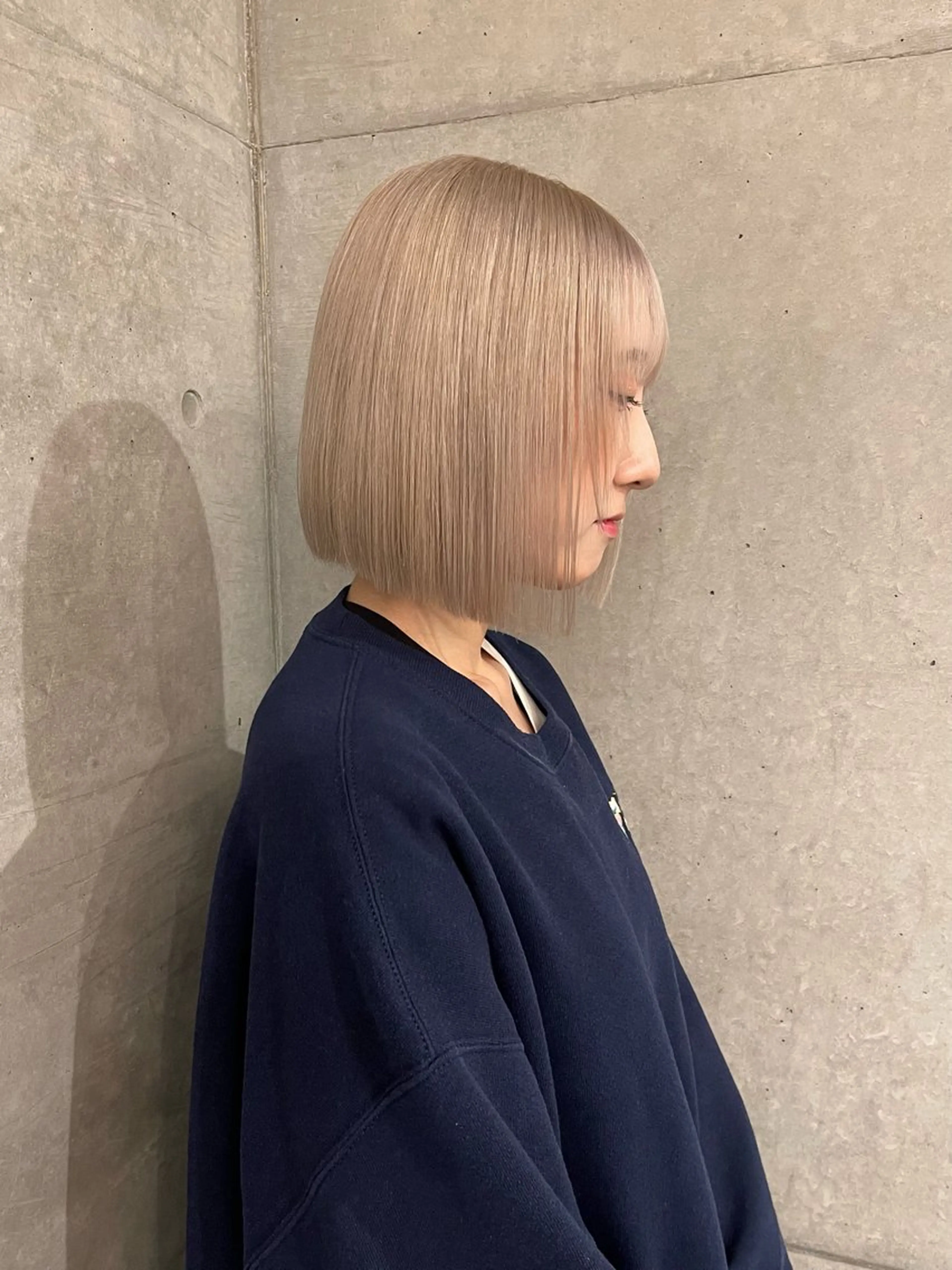 ミディアム カラー ベージュカラー ブリーチ ブロンド ブロンドベージュ マンツーマン/ハイ トーン/HIROKIのヘアスタイル