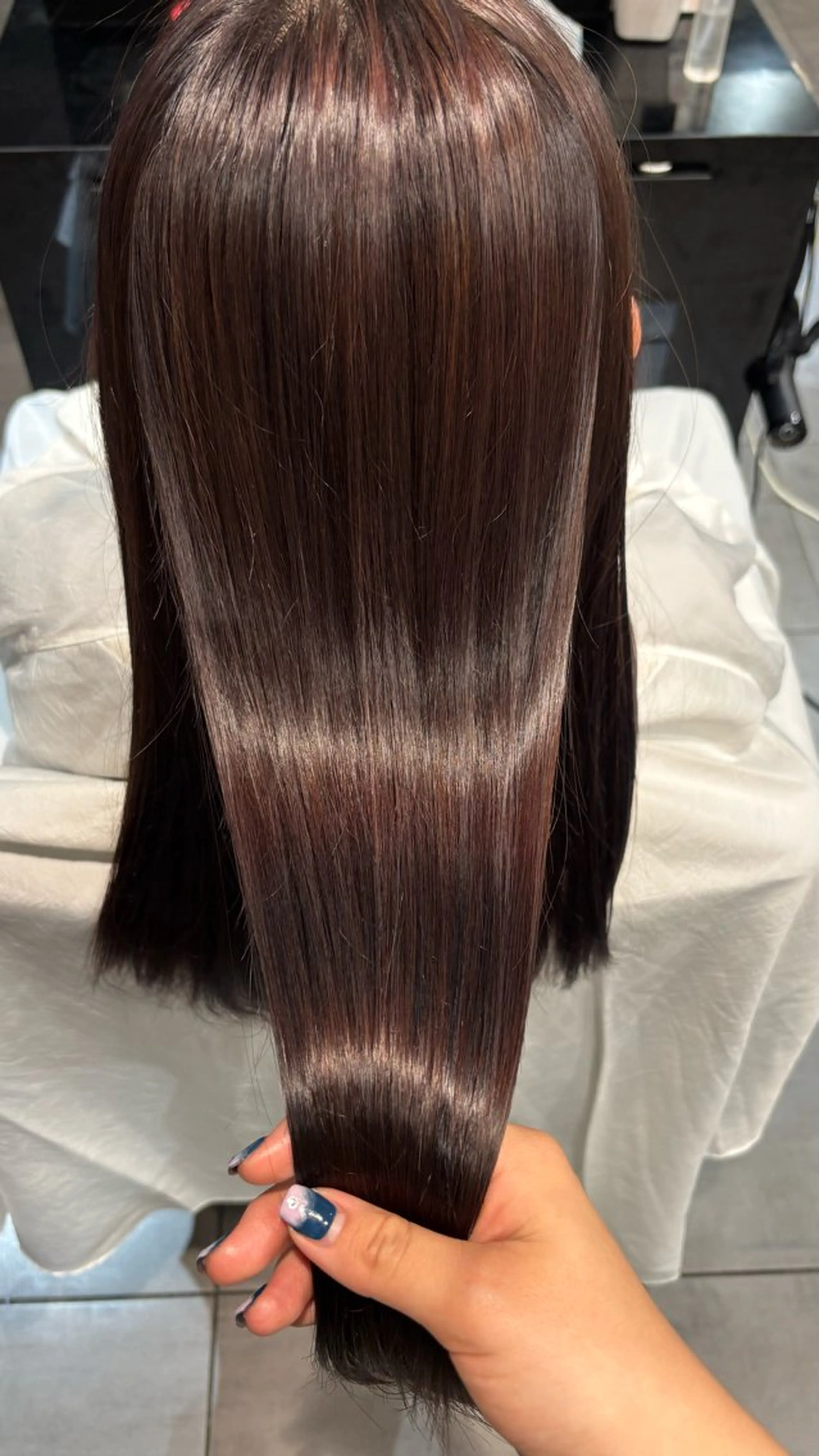 ロング 山本 菜々子のヘアスタイル