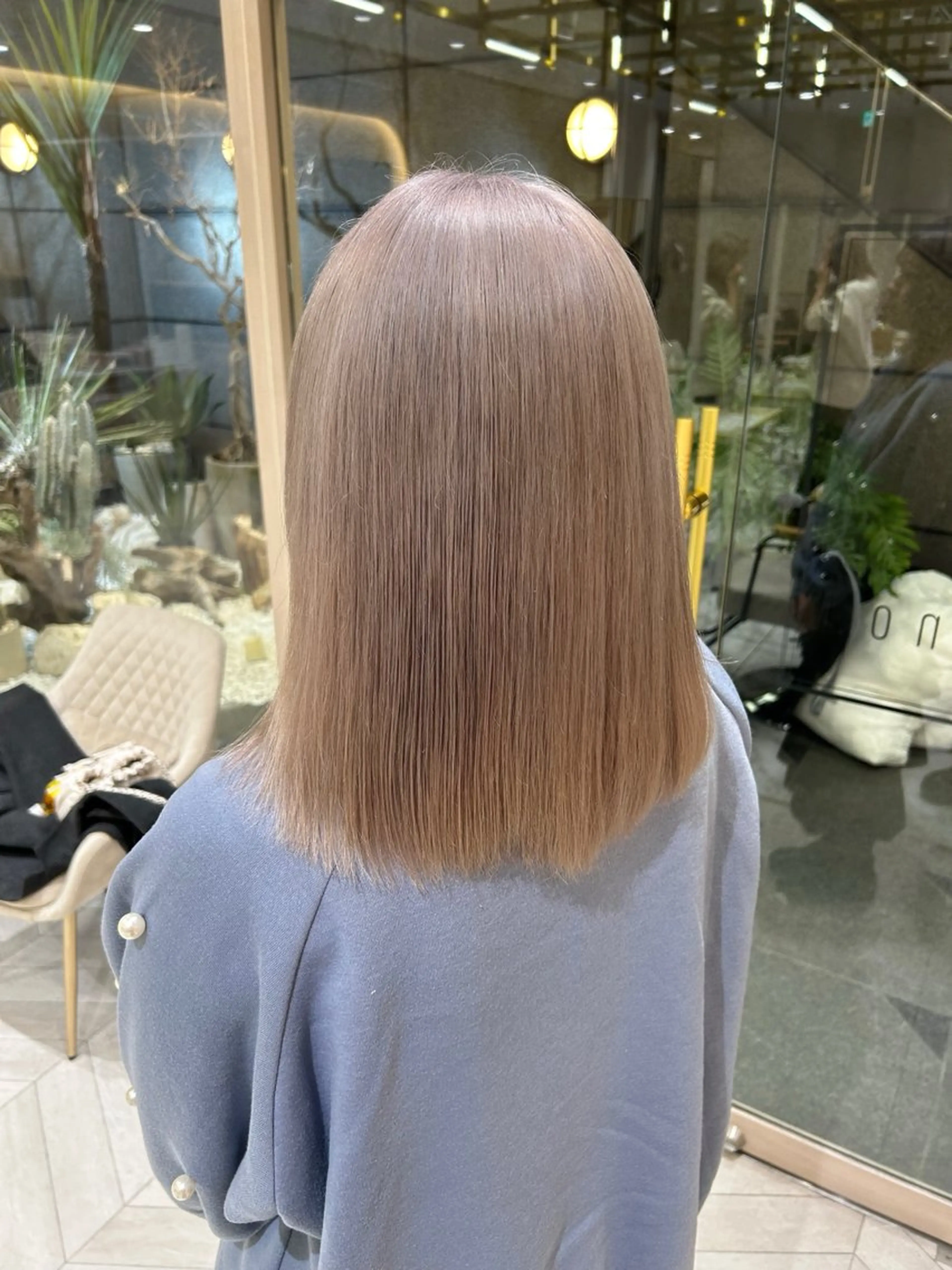 ミディアム カラー ベージュカラー ブロンド ホワイトベージュ ヘアカラー 🇰🇷韓国スタイル /束間まつげ🎀ミキのヘアスタイル