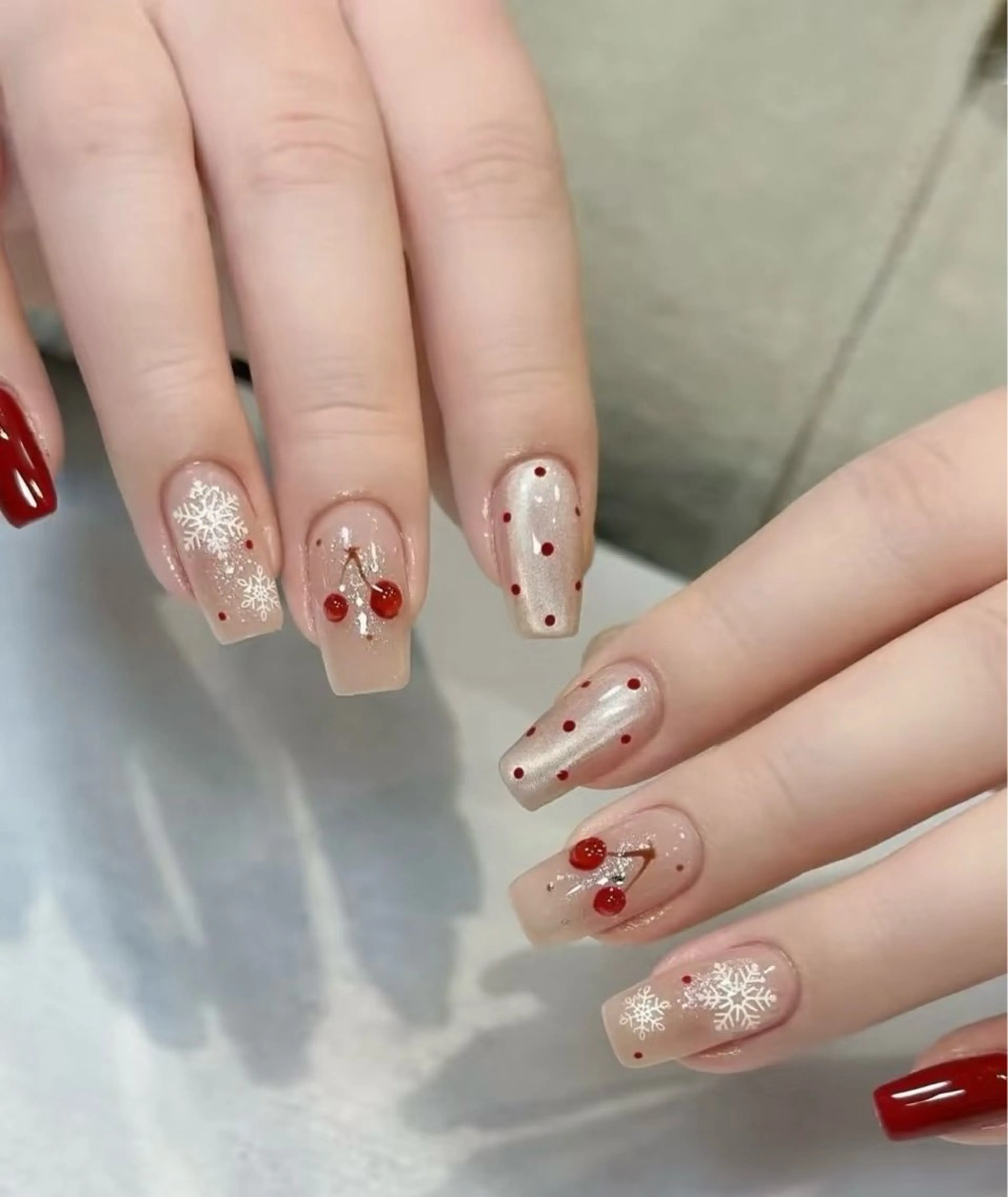 ミディアム めぐみのネイルサロン スタッフ練習のネイルデザイン