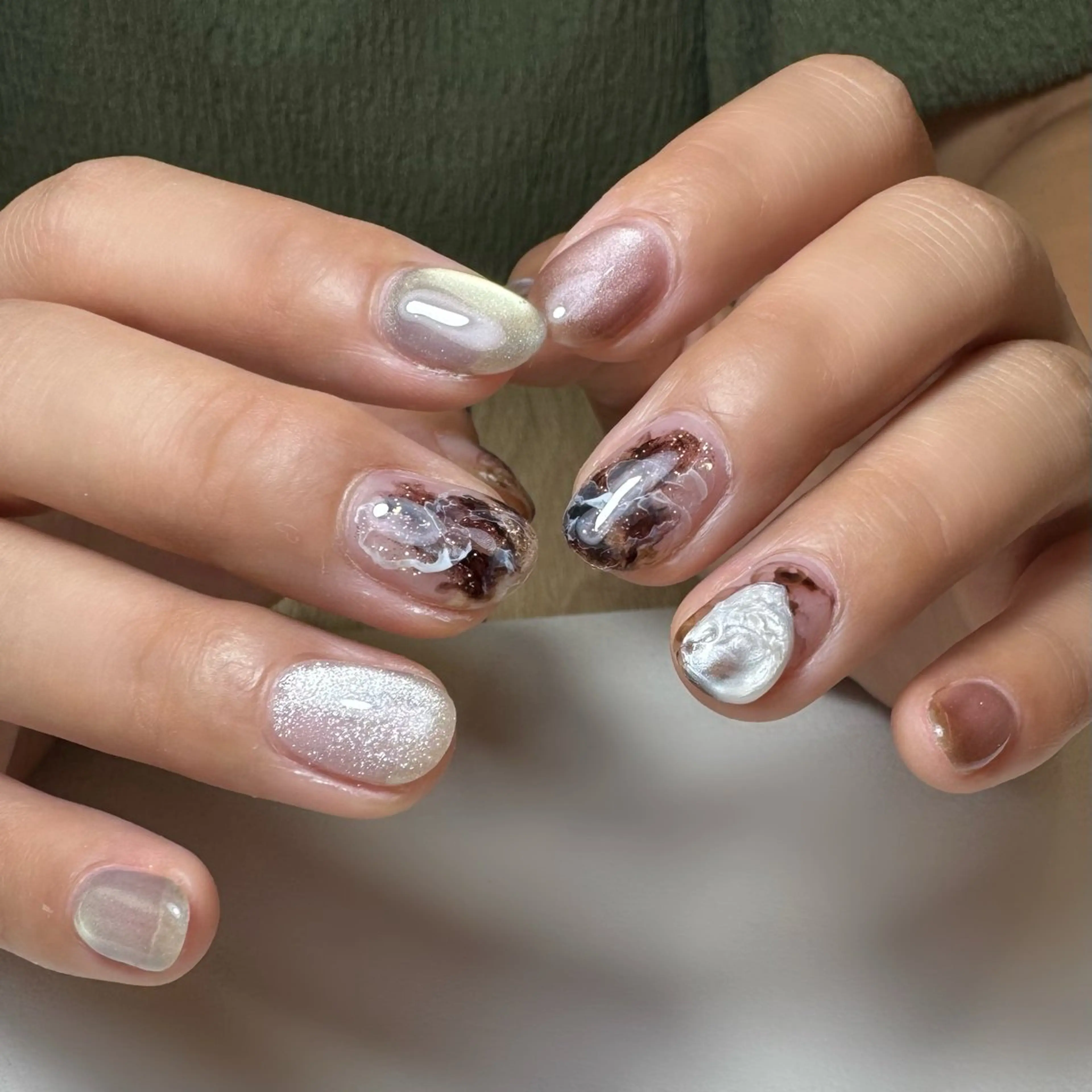 ネイル ハンドネイル 吉岡 萌花のネイルデザイン