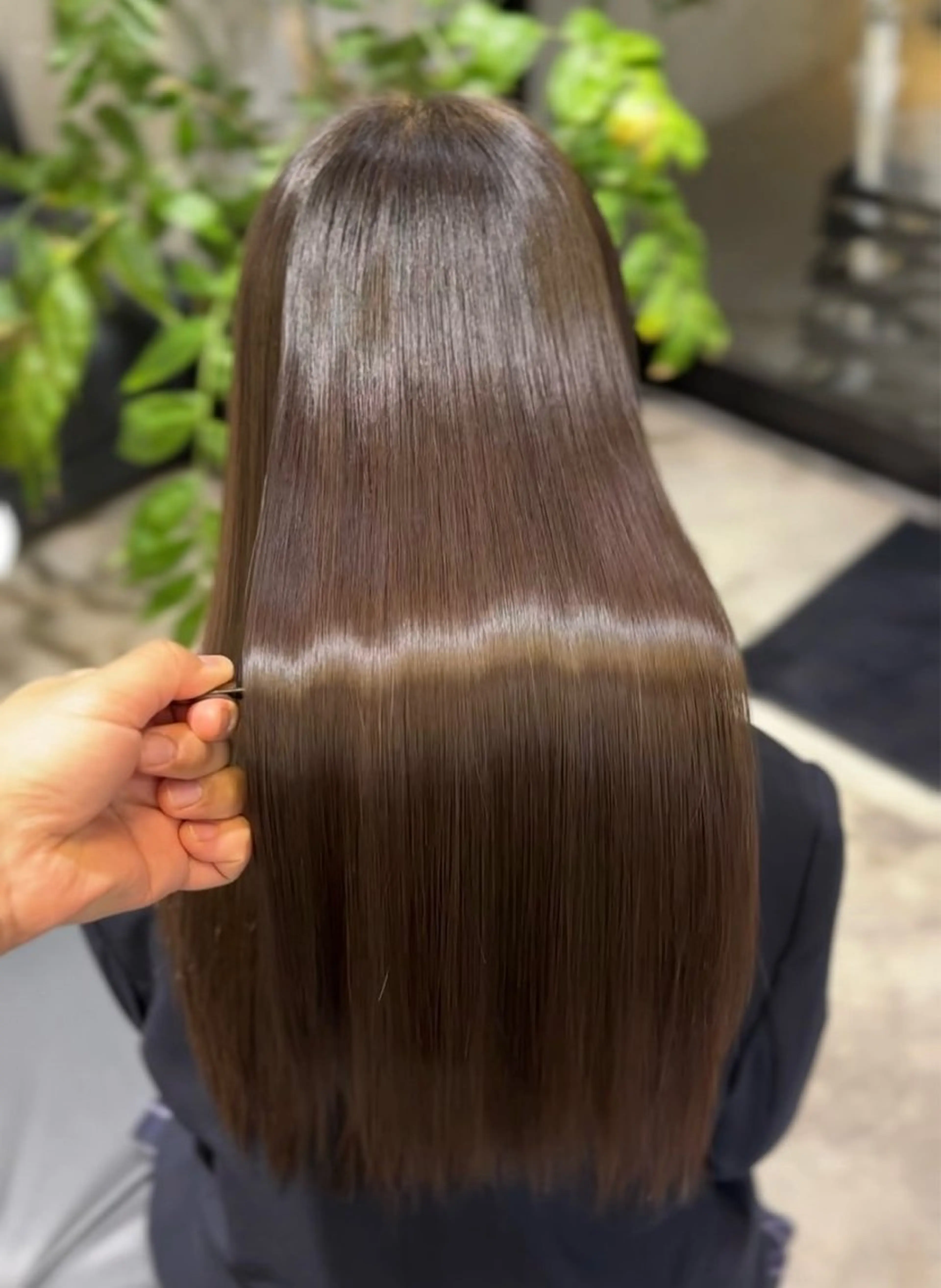 ロング 韓国ヘア|透明感カラ ー|アカリのヘアスタイル