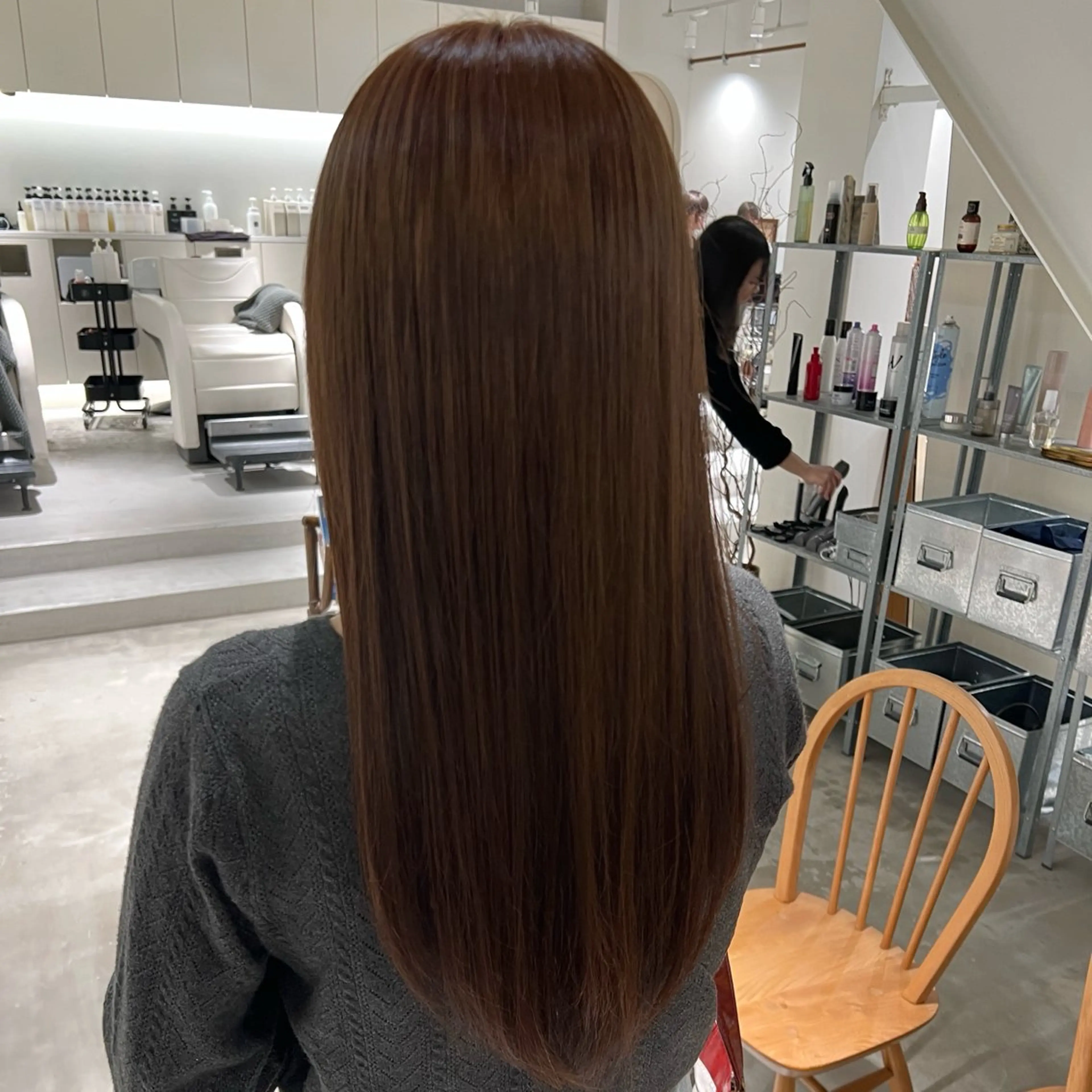 ロング カラー ブラウンカラー 透明感カラー ダブルカラー ヘアカラー 周東 芽依のヘアスタイル