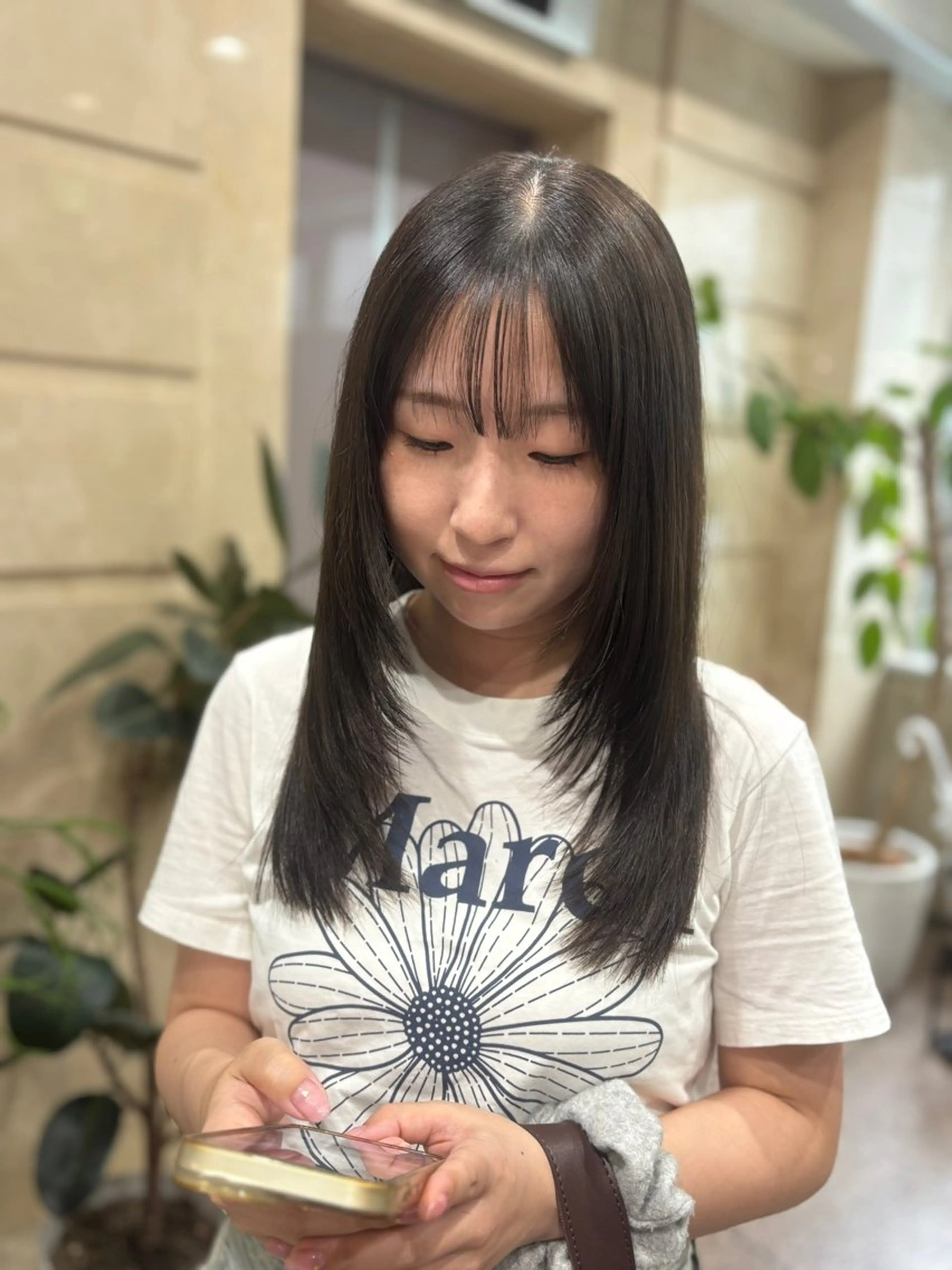 セミロング 顔周りカット レイヤーカット きょうか🩶 /艶髪/ボブのヘアスタイル