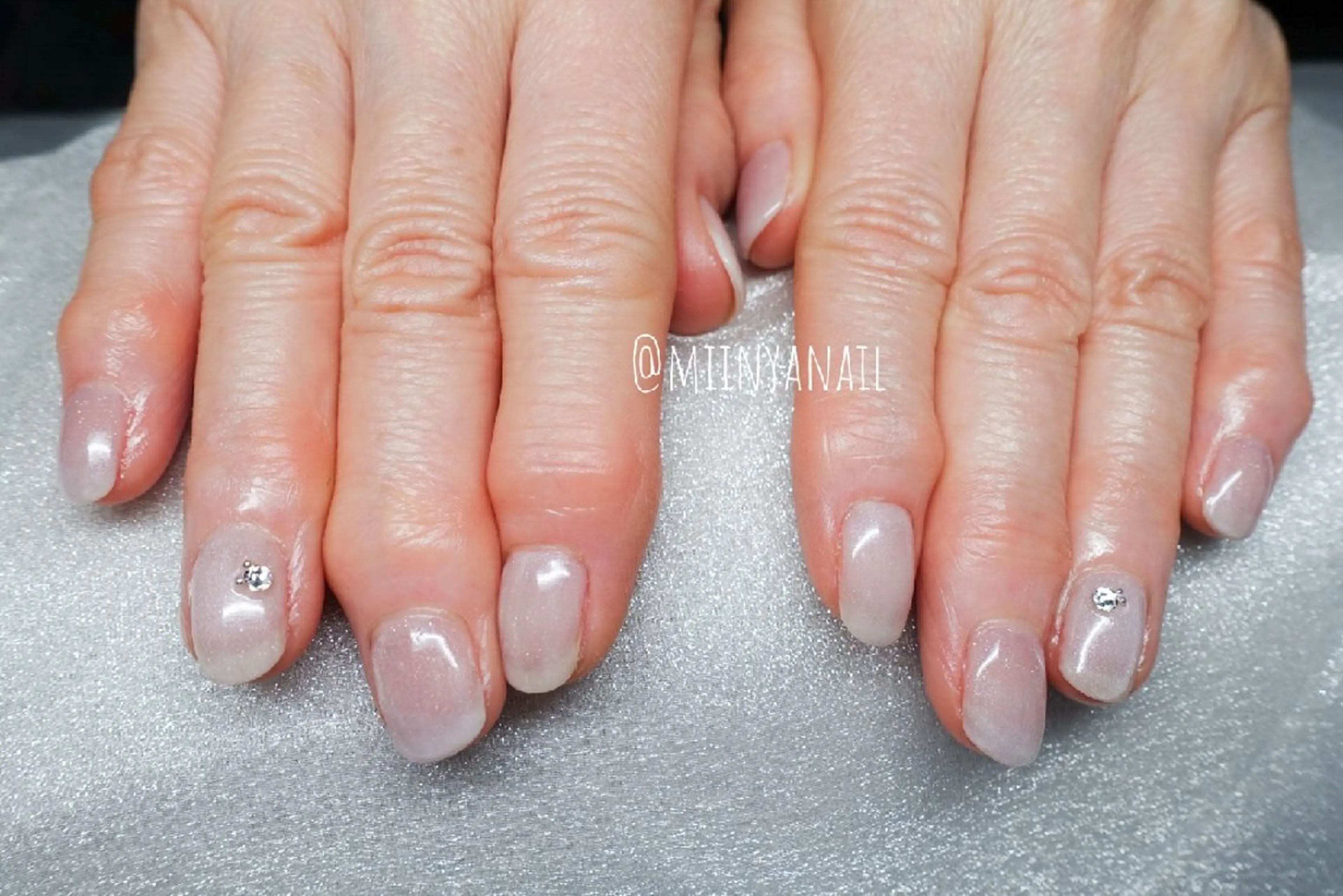 ネイル ワンカラーネイル ストーンネイル miinyanail ミーニャネイルのネイルデザイン