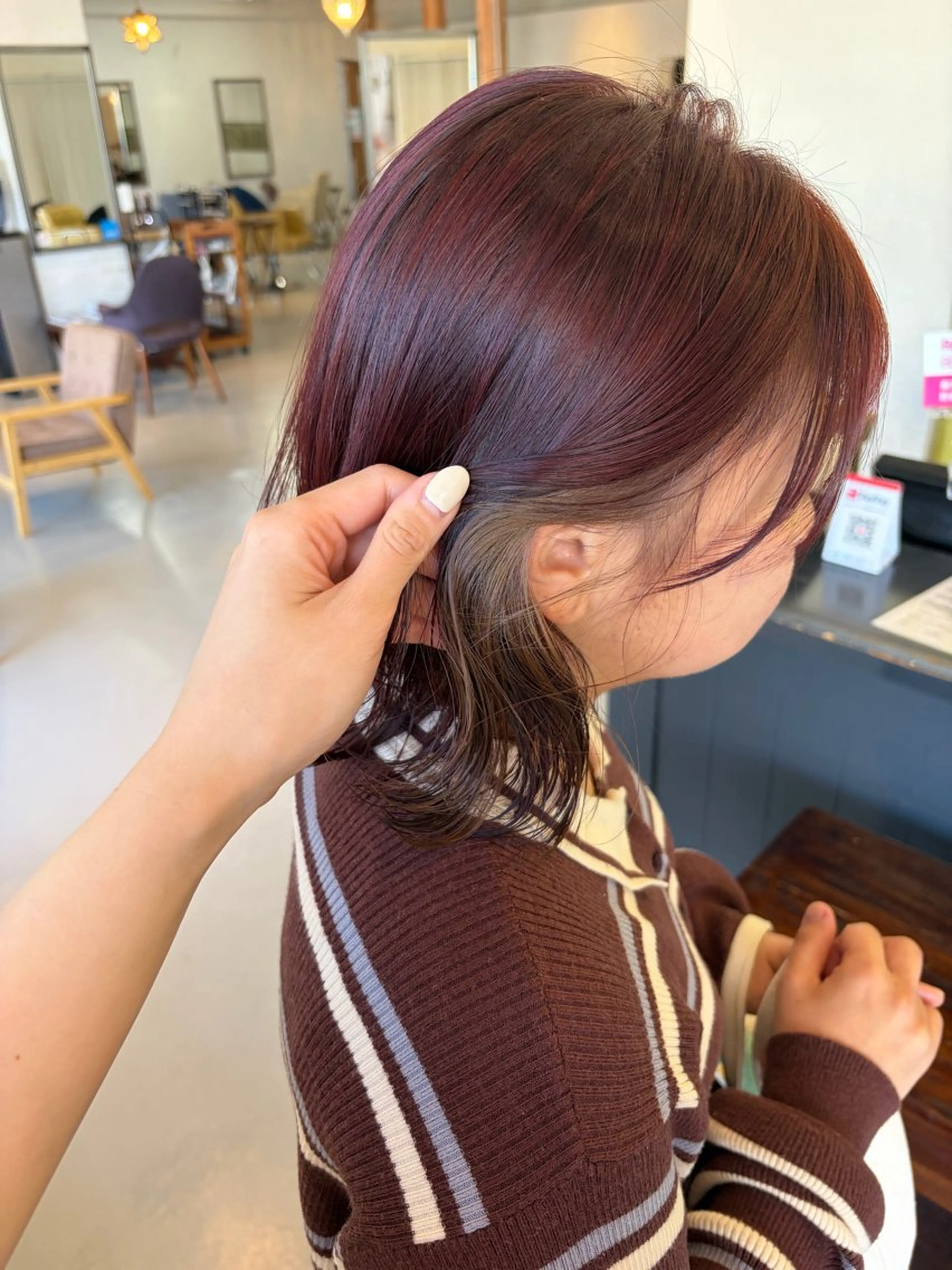 カラー 門手 菜々子のヘアスタイル