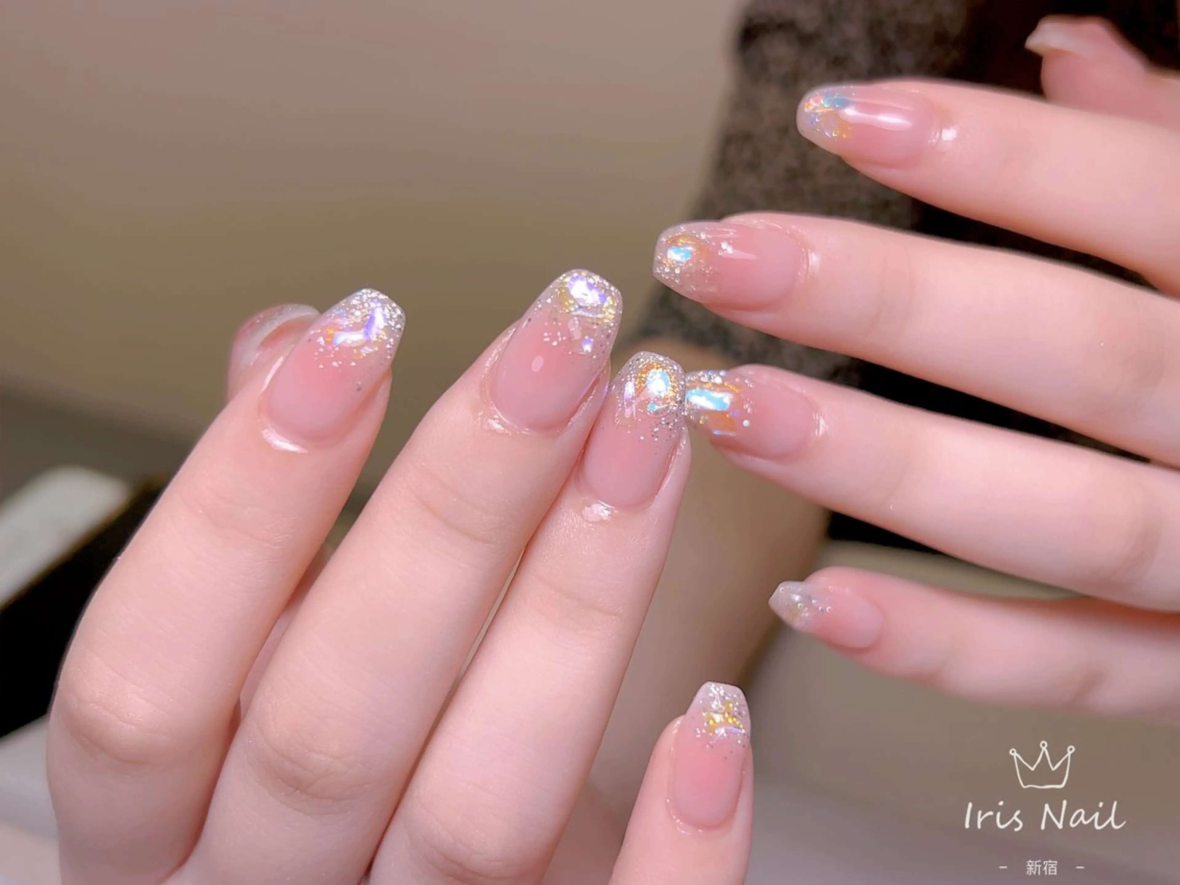 ネイル フレンチネイル ジェルネイル グラデーション 韓国ネイル マグネットネイル ハンドネイル 【長さ出し】 IRIS NAILのネイルデザイン