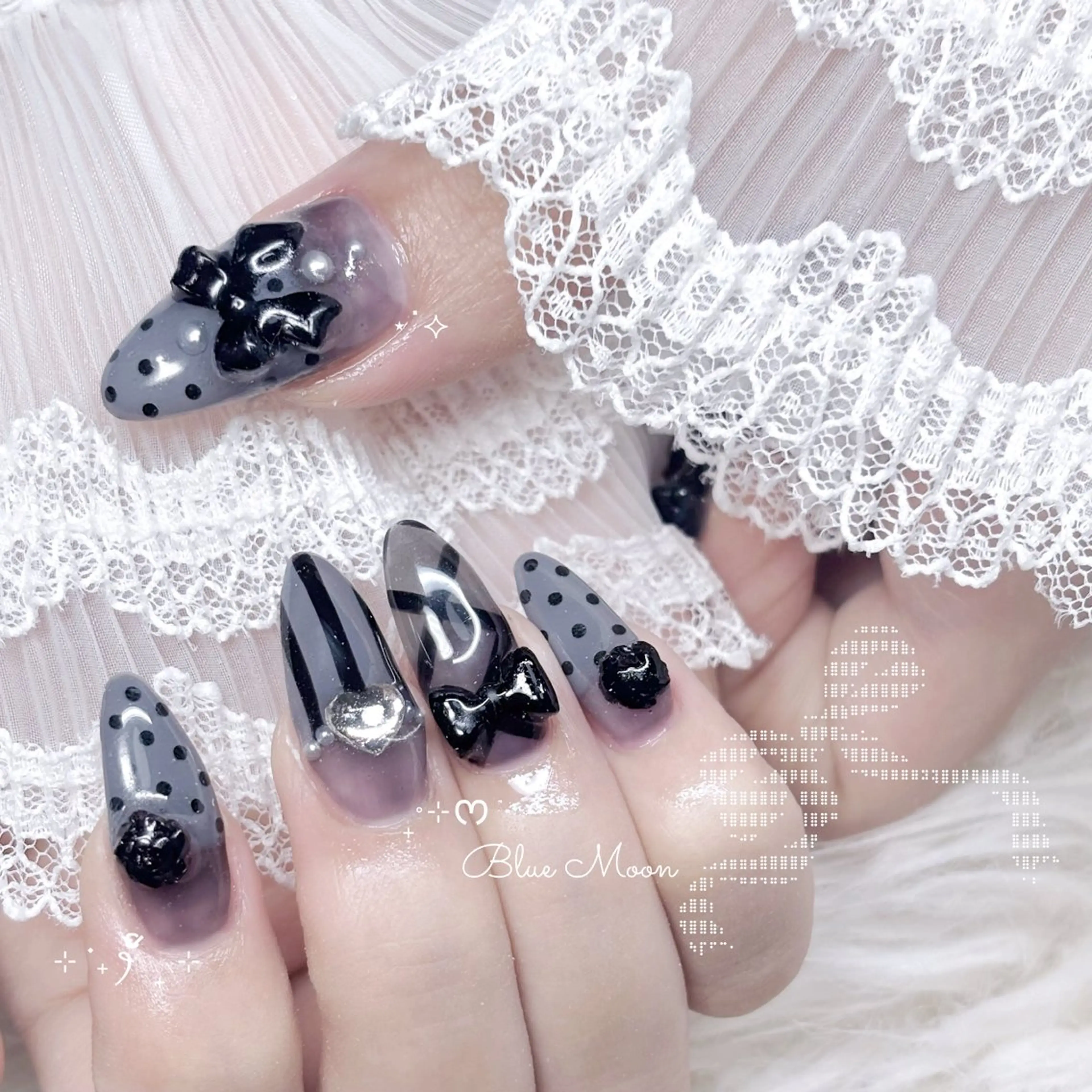 ネイル リボン ハンドネイル フットネイル ハンドケア nail salon Blue Moonのネイルデザイン