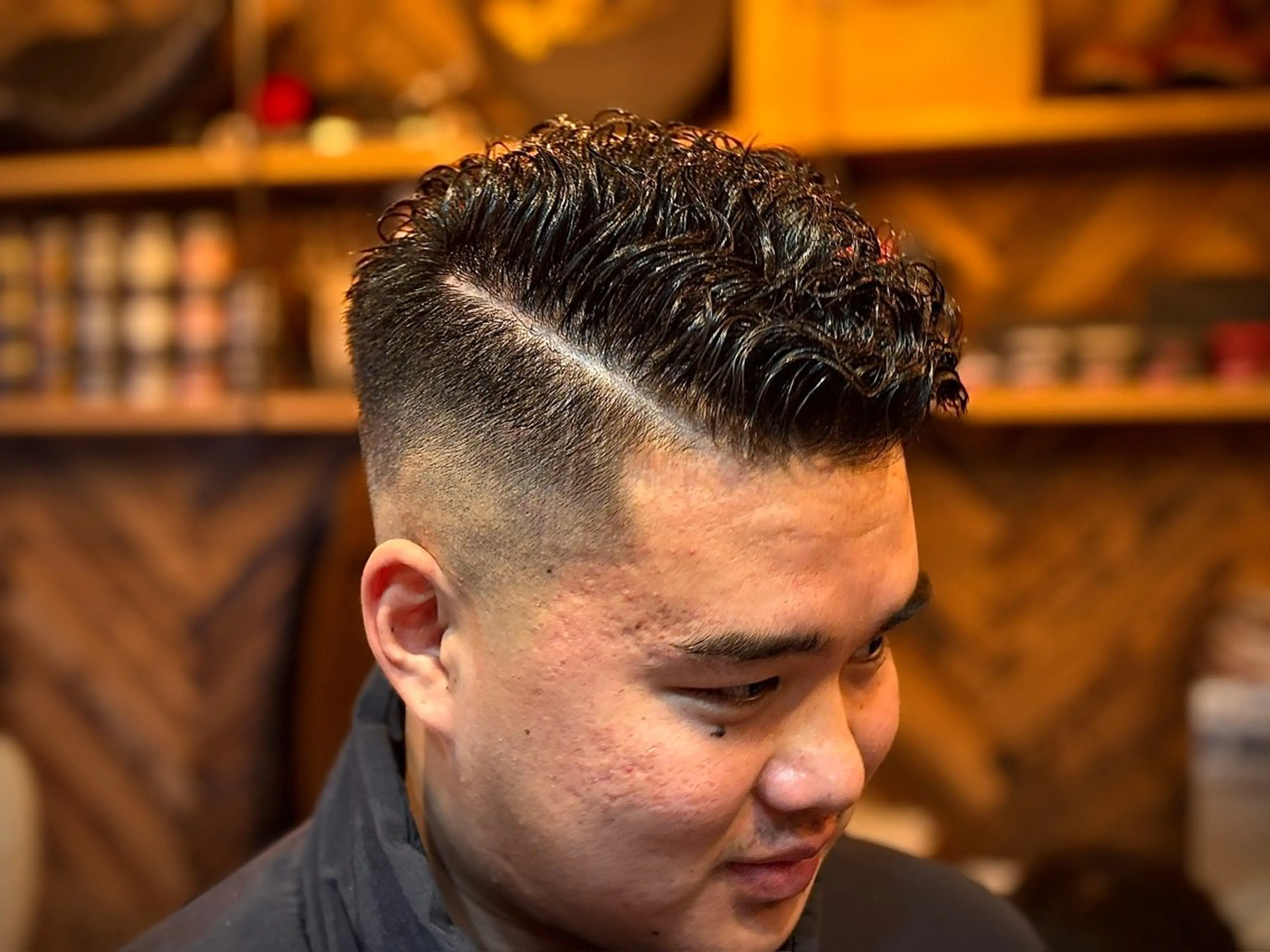 ショート パーマ メンズ フェードカット メンズパーマ 下村 央志のヘアスタイル