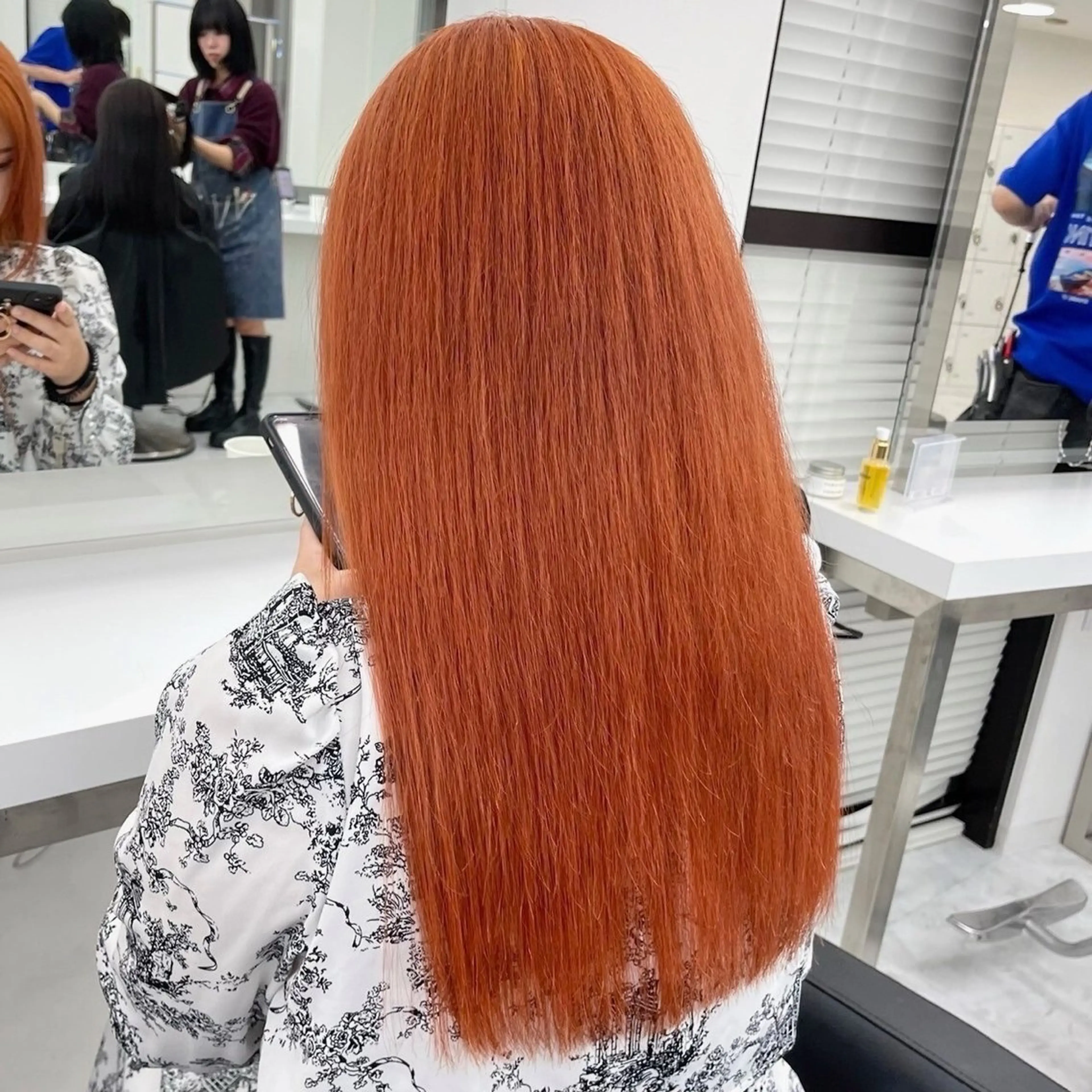 セミロング カラー ヘアアレンジ オレンジ ヘアカラー トリートメント ヘッドスパ ヘアセット 🥀レイヤー×ハイト ーントレンドヘア🥀のヘアスタイル
