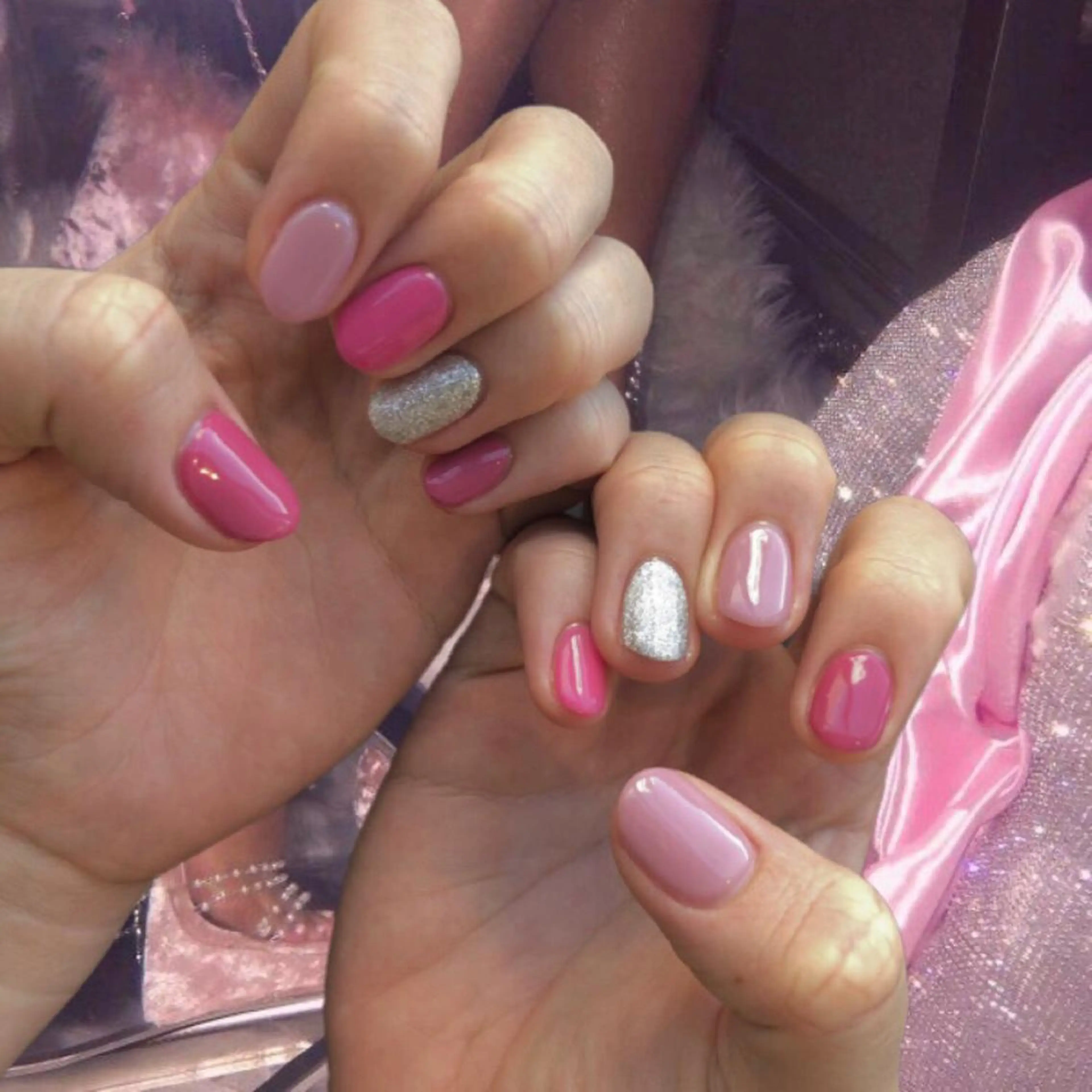 ネイル ラメ(グリッター) ピンク シルバー ワンホン・韓国系 natsumiのネイルデザイン
