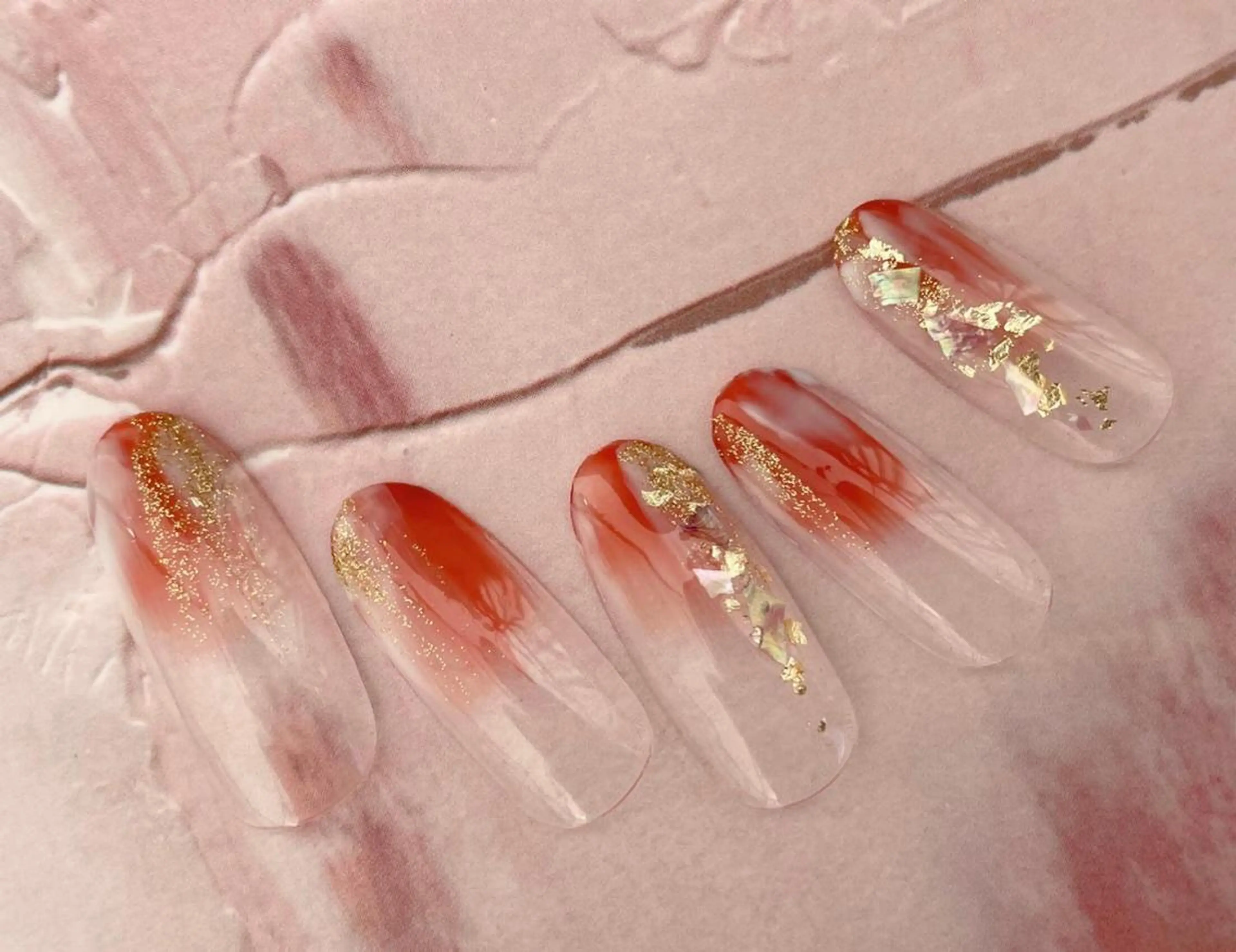 ネイル マツエク・マツパ まつげパーマ ボリュームラッシュ ジェルネイル ニュアンスネイル パラジェル ハンドネイル 髙橋 敦子のネイルデザイン