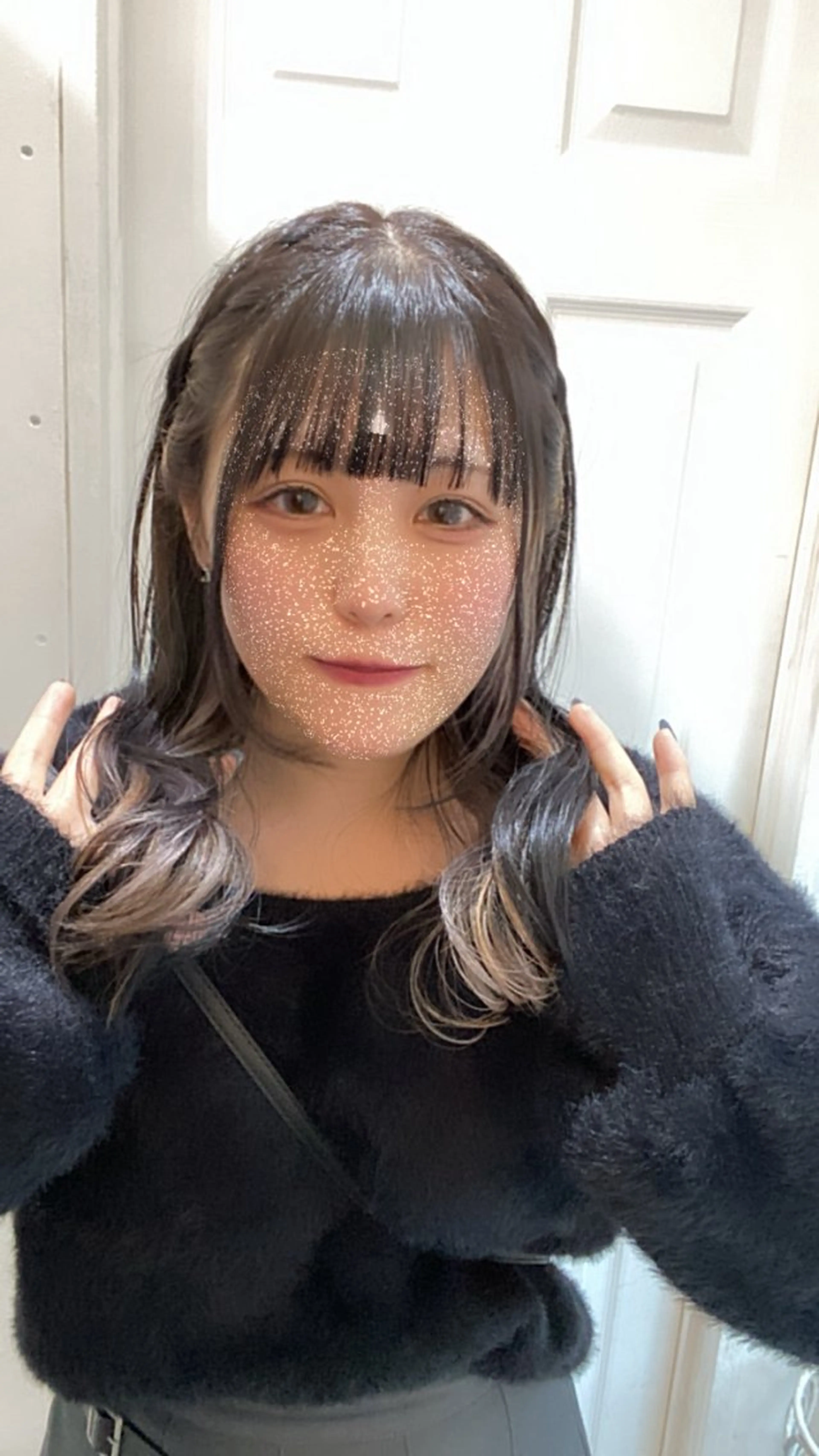 セミロング カラー ベージュカラー シルバー シルバーベージュ ヘアカラー ♥️ルフ🐒 ミレイ♥️のヘアスタイル