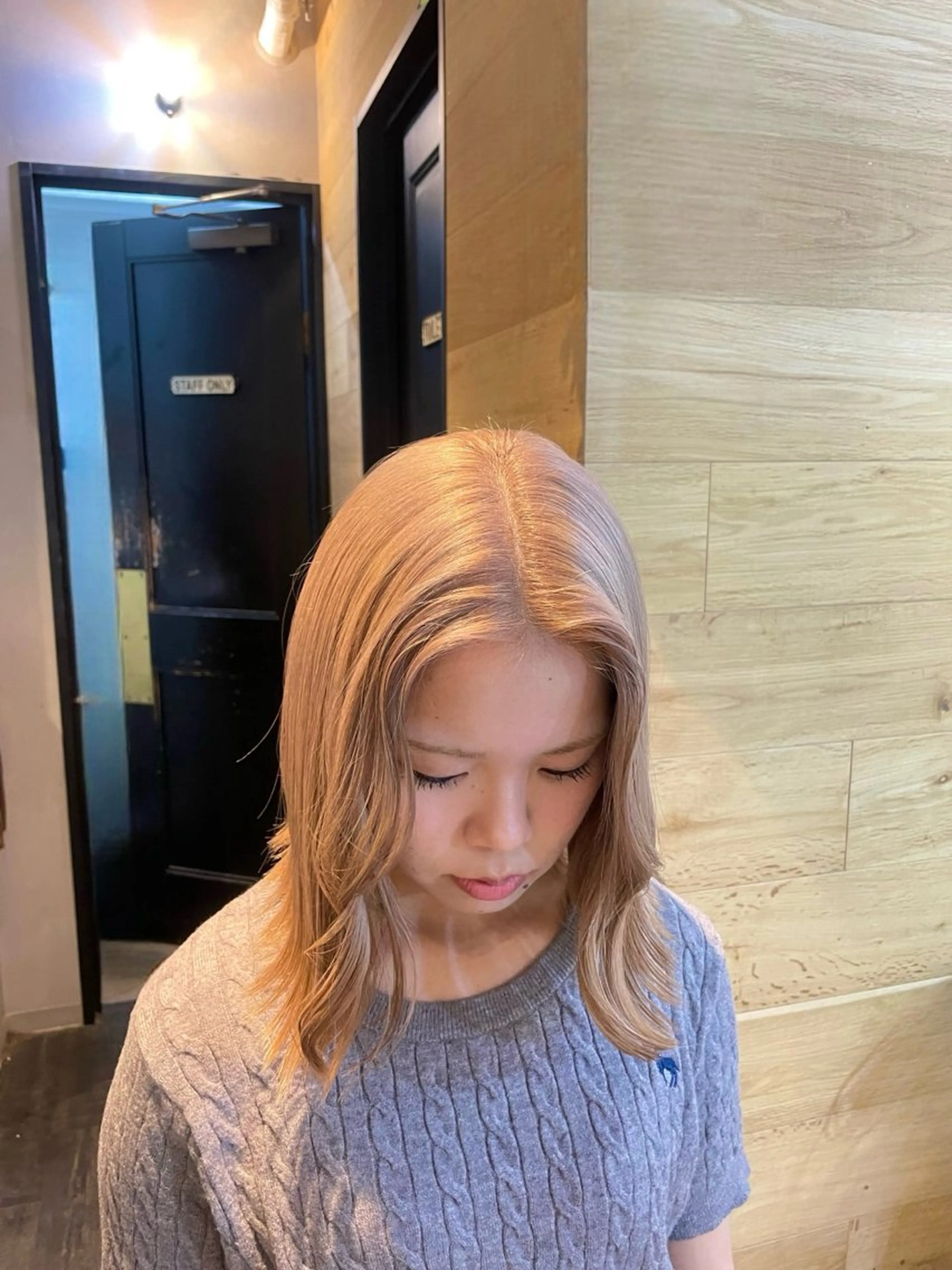 セミロング ヘアカラー トリートメント EIGHT サイショ ミズキのヘアスタイル