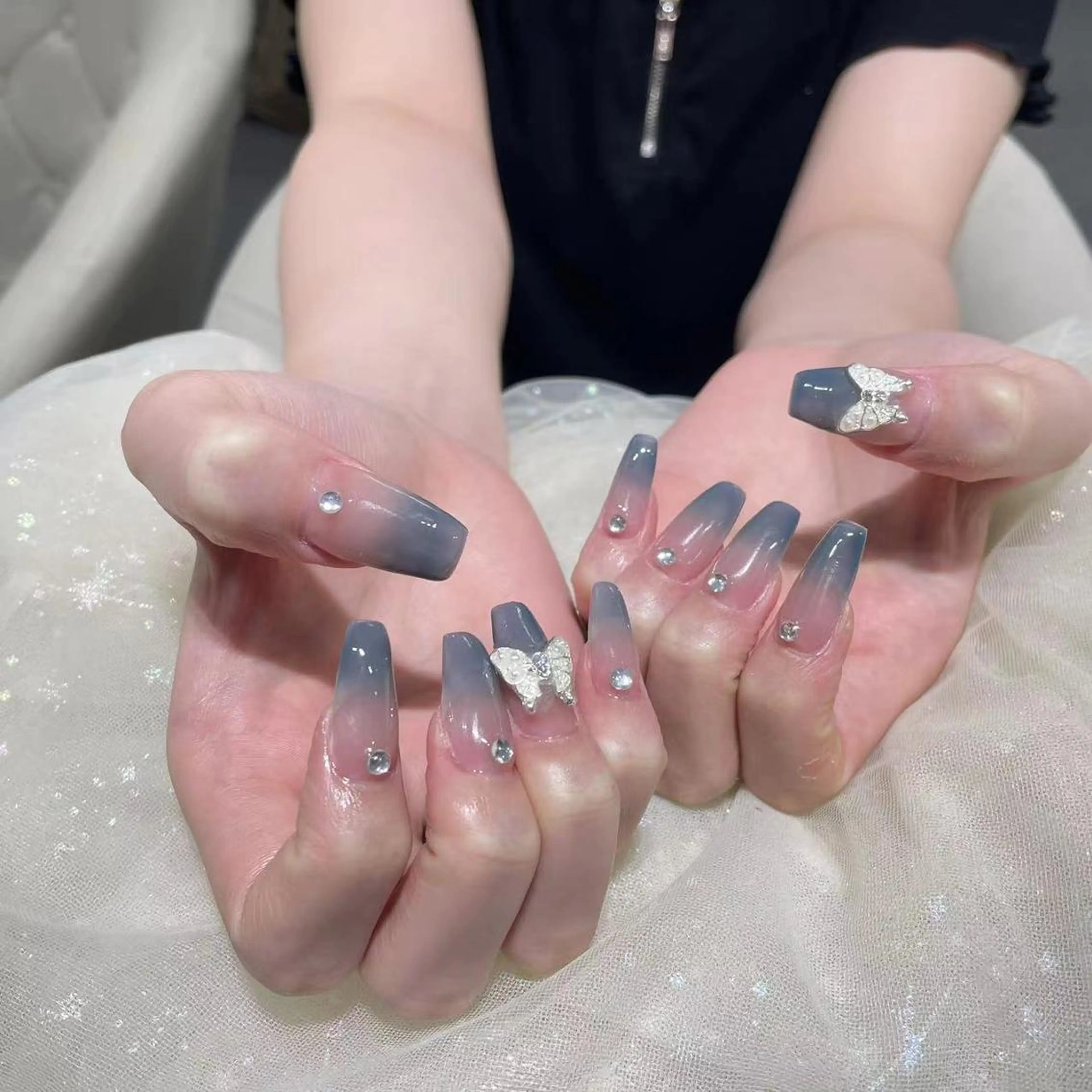 ネイル アートネイル 長さ出し ネイルチップ Queens PUPUのネイルデザイン