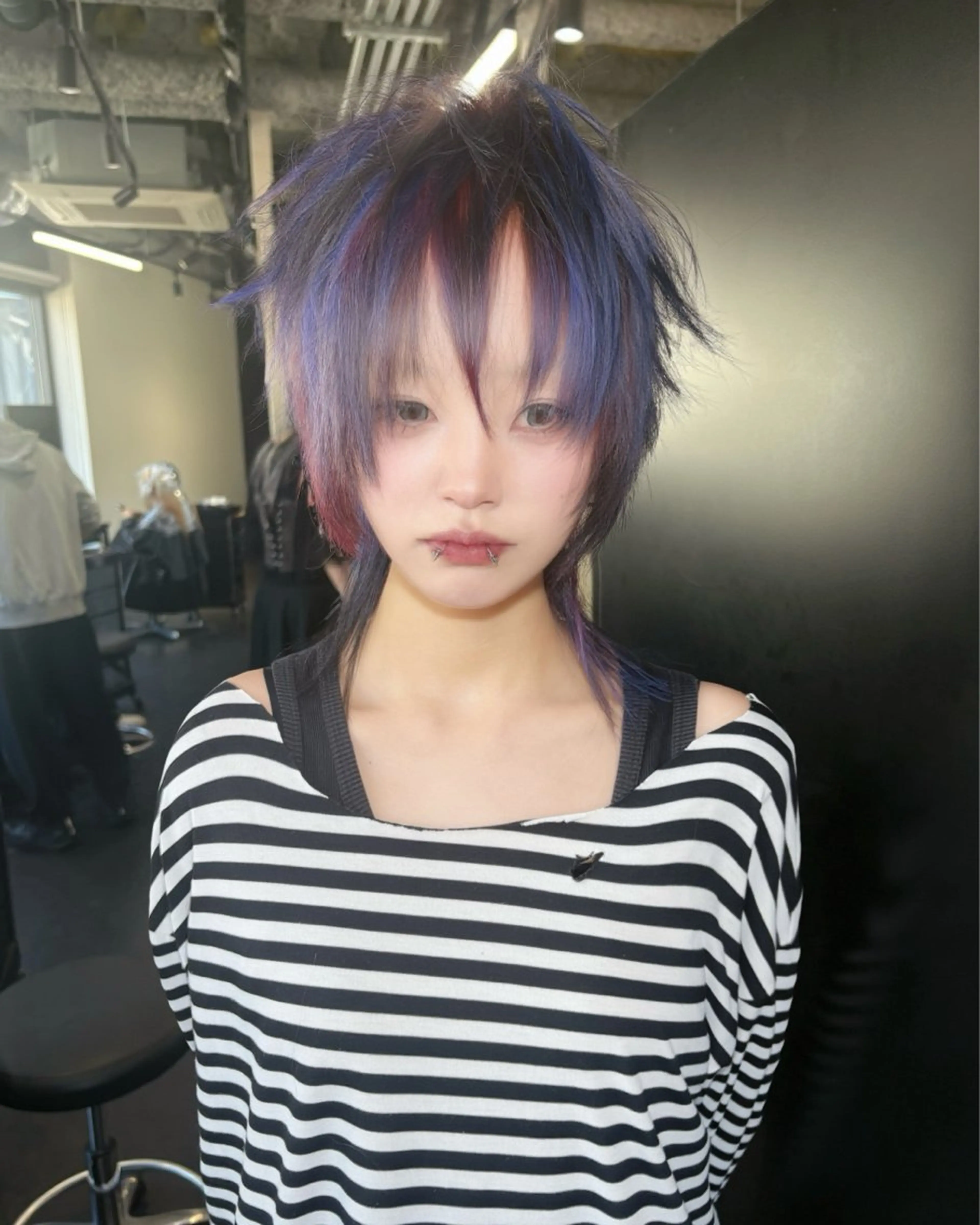 ショート カラー シャギー カット ヘアカラー トリートメント jyui/原宿 ハイトーン/デザインのヘアスタイル