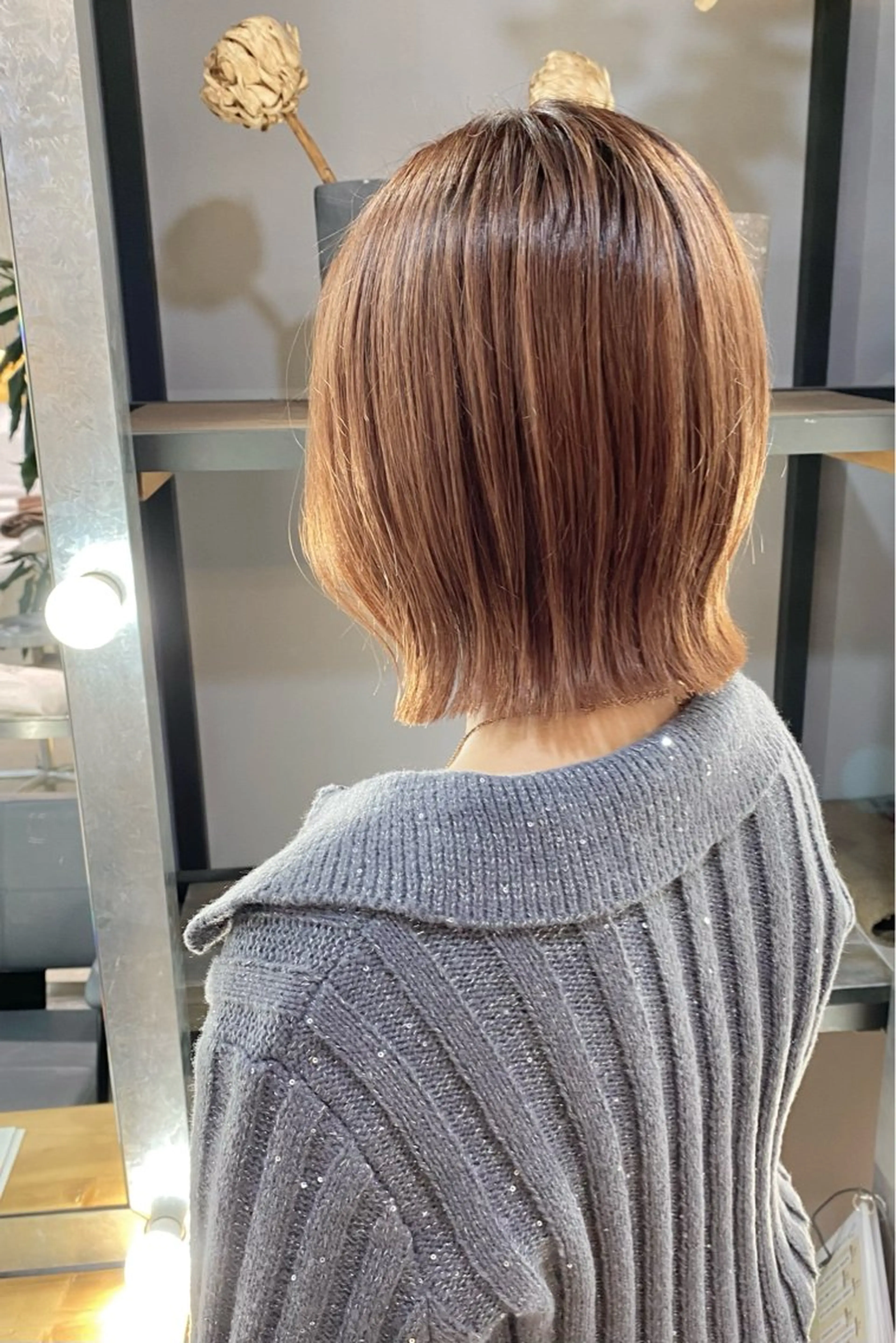 ミディアム カラー 菊地 紗矢のヘアスタイル