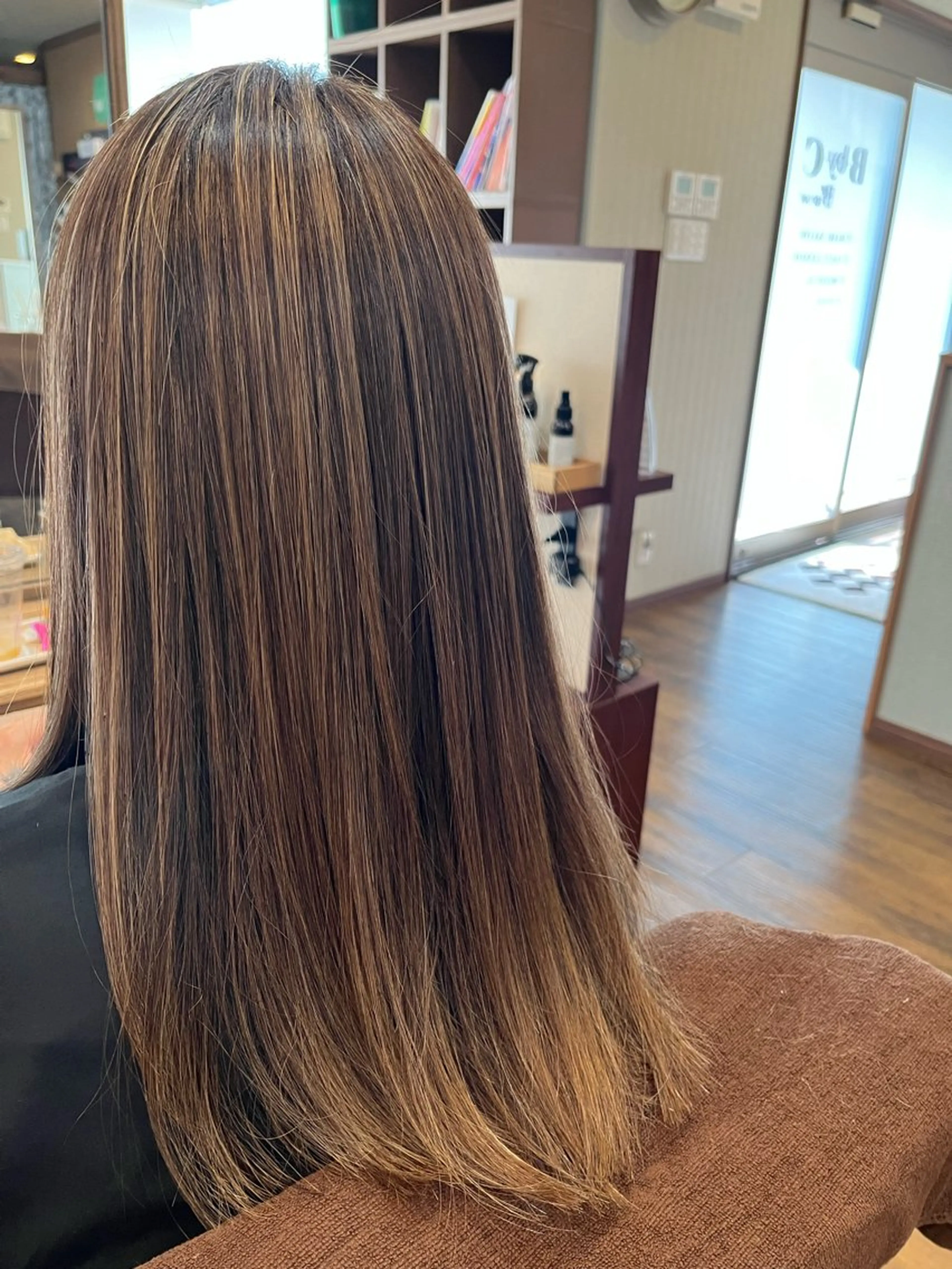 ロング カラー ハイライトカラー ハイライト トリートメント 大人女子&髪改善専門 Nobuフリーランスのヘアスタイル