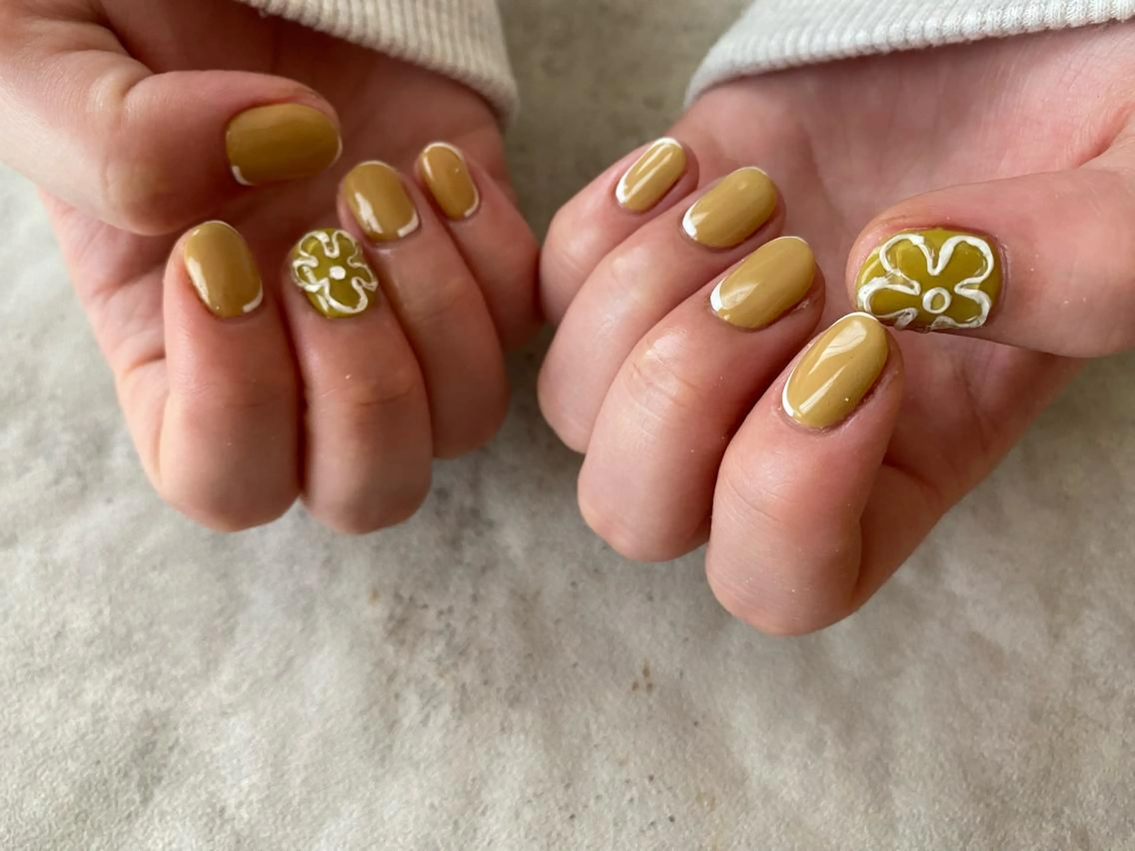ネイル ハンドネイル ハンドケア ëmma nail_ by chulaのネイルデザイン