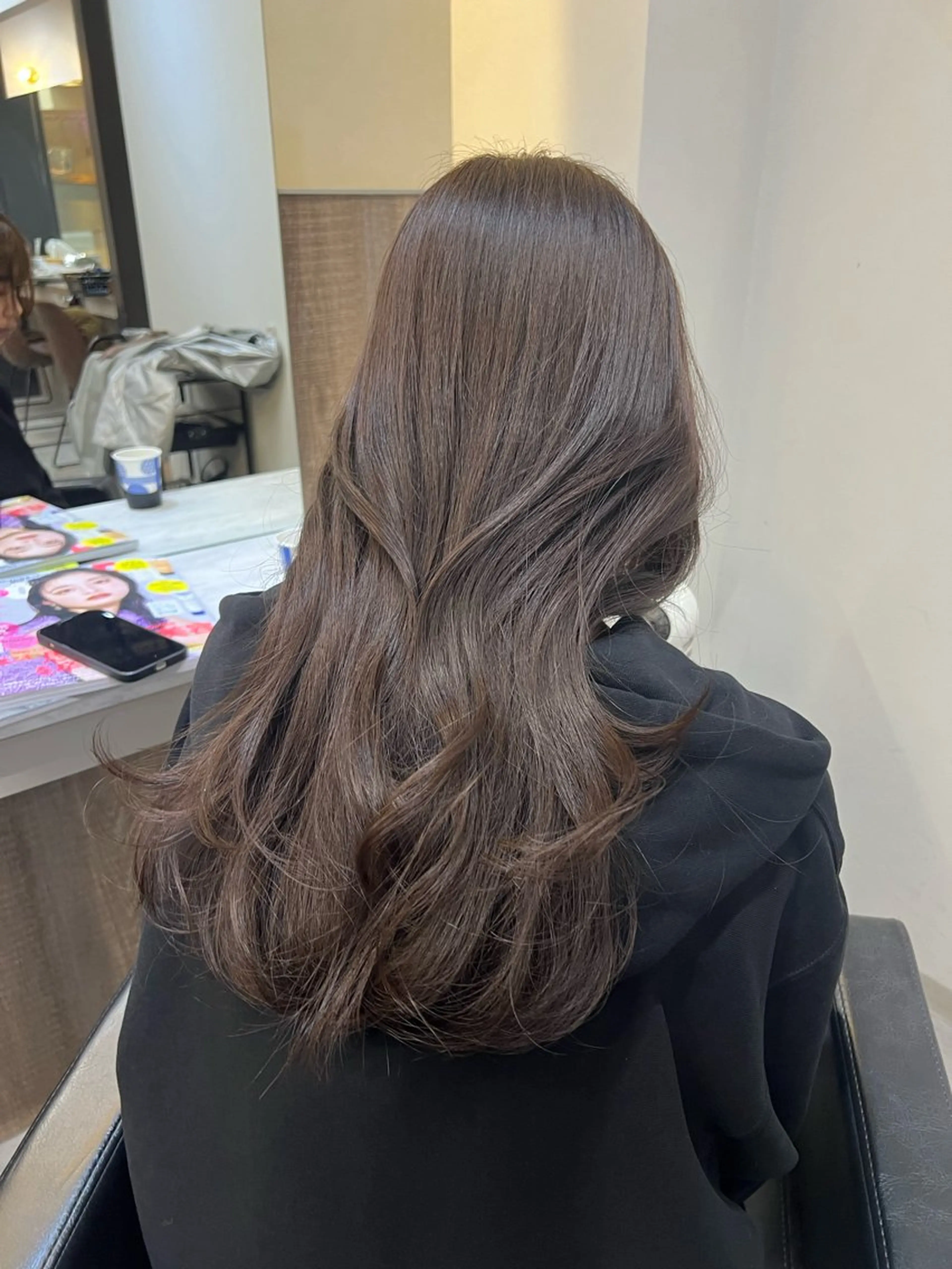 セミロング カラー 韓国ヘア🇰🇷 YUKINAのヘアスタイル