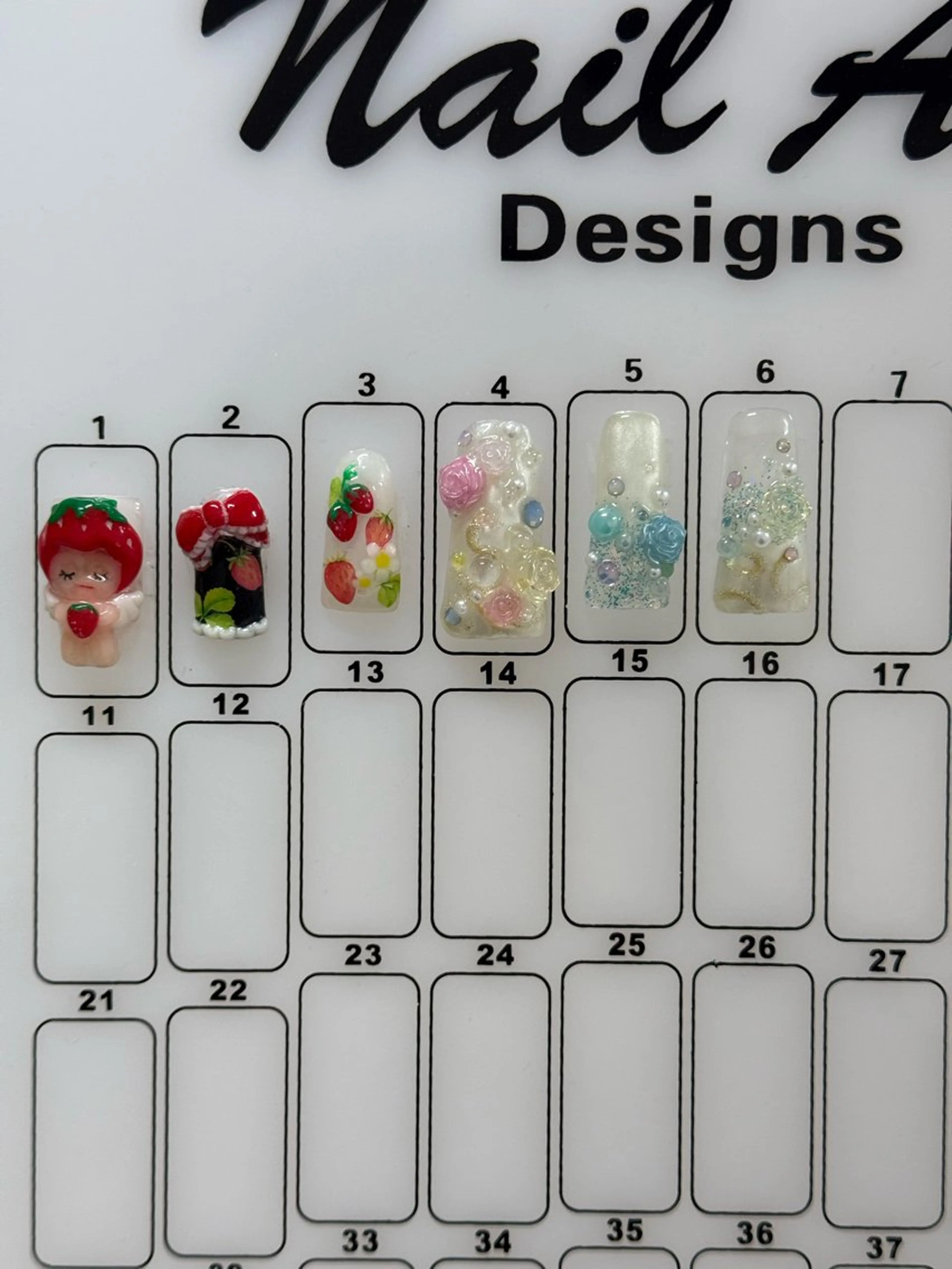 ネイル Noeme. junoのネイルデザイン