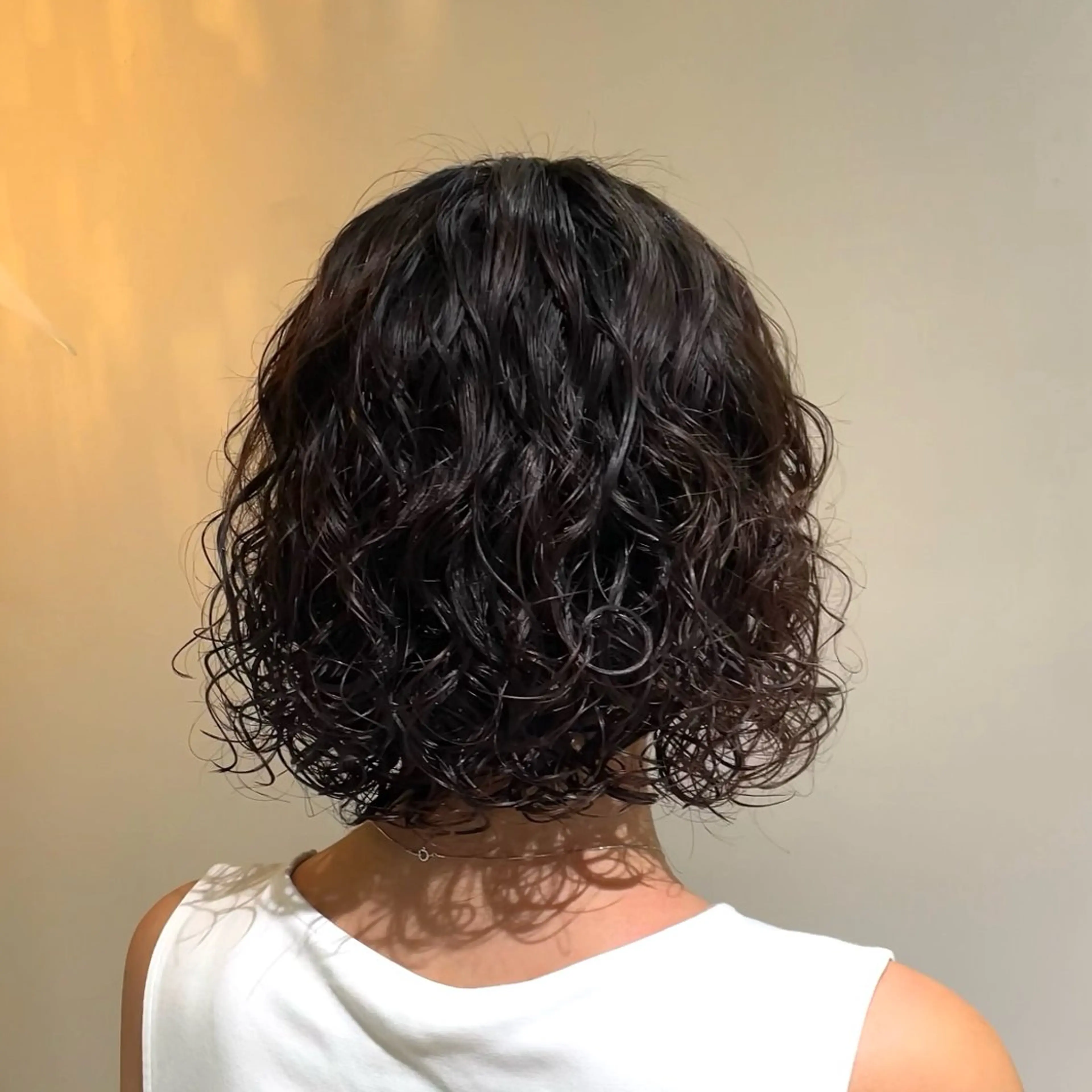 ミディアム パーマ ミディアムパーマ カット パーマ 横浜パーマ🌐ボブ✨ 暖色カラーもえかのヘアスタイル