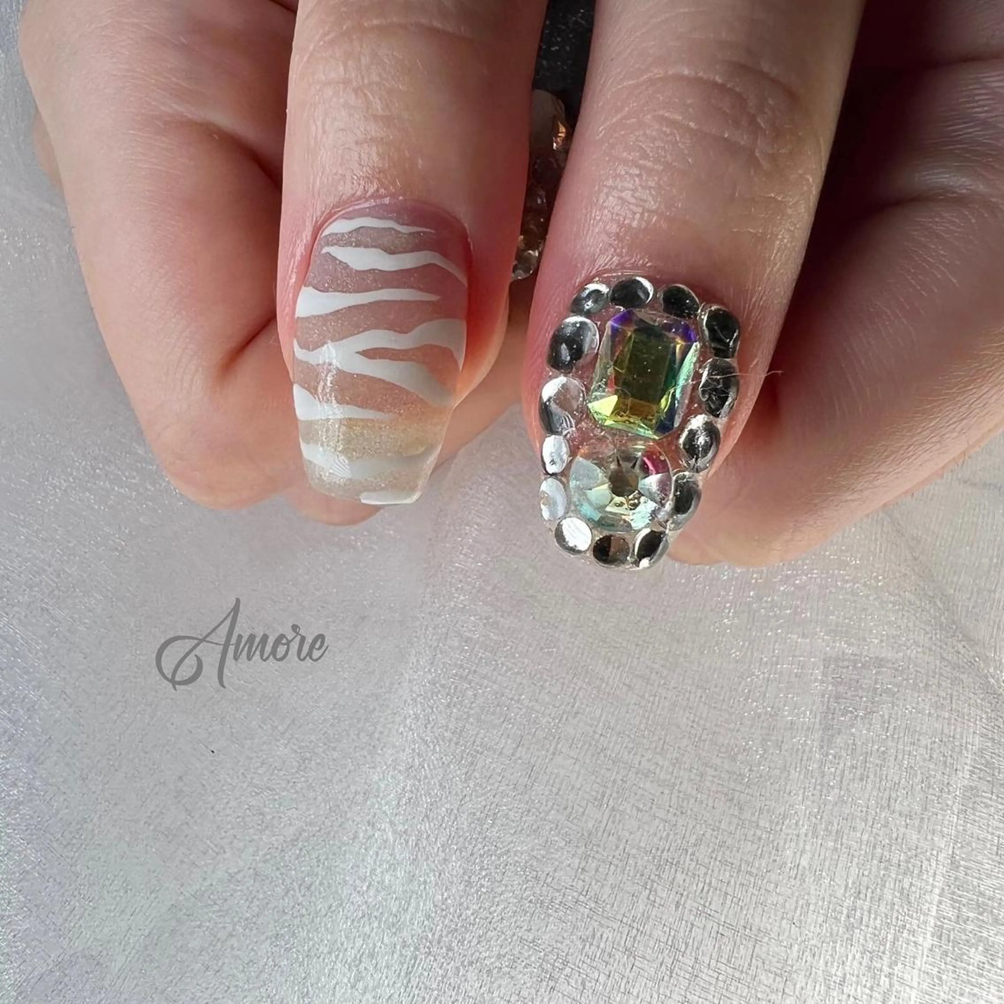 ネイル ジェルネイル ミラーネイル オフィスネイル パラジェル You kyehwaのネイルデザイン